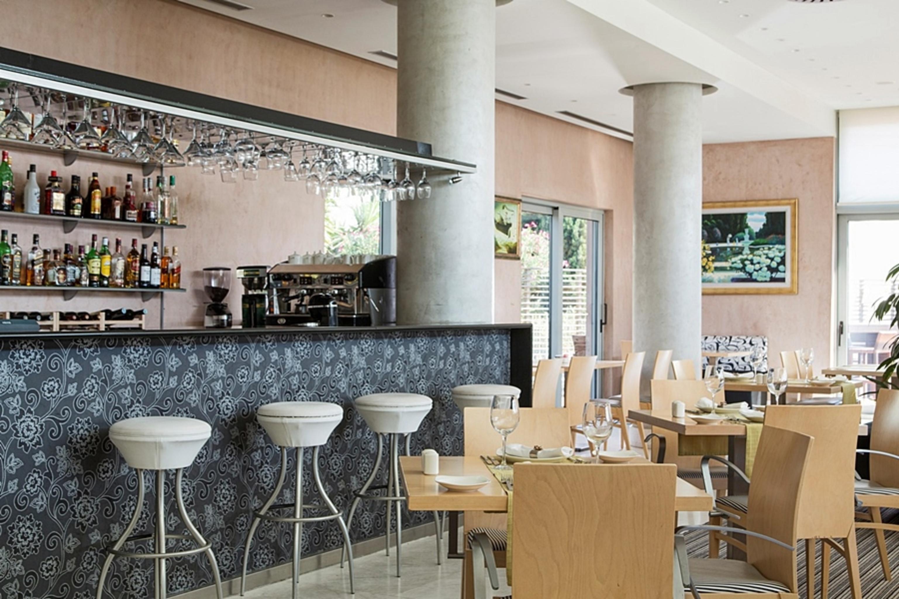 Bar/Salón Civitel Olympic