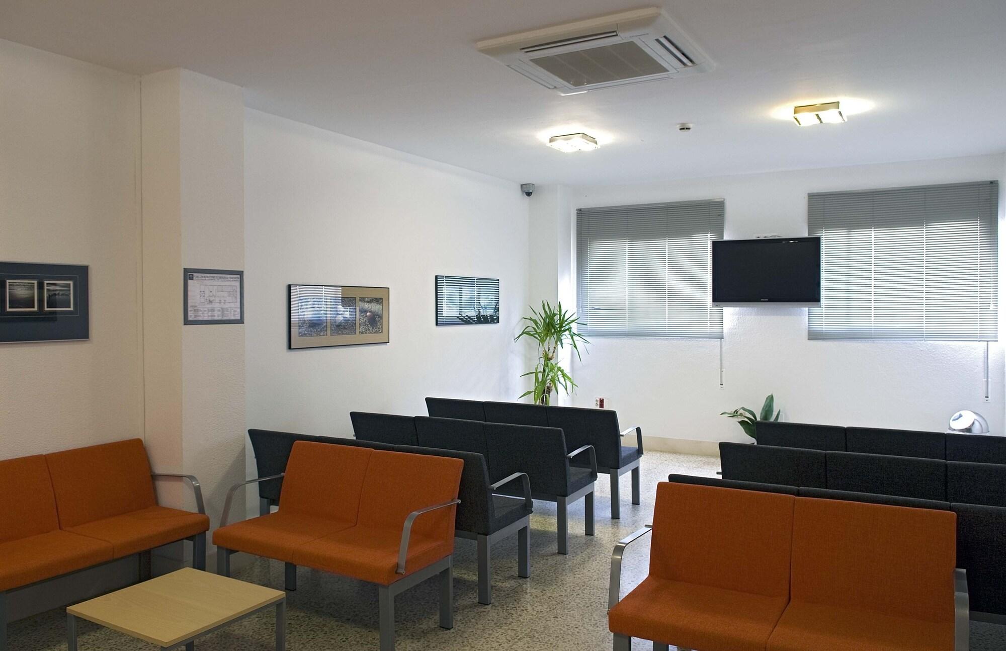 Sala de Reuniones Albergue Inturjoven Chipiona - Hostel