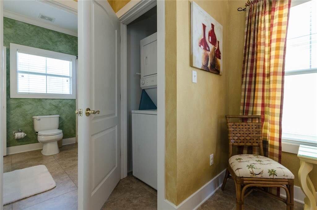 Set de Habitación Purple Parrot Village