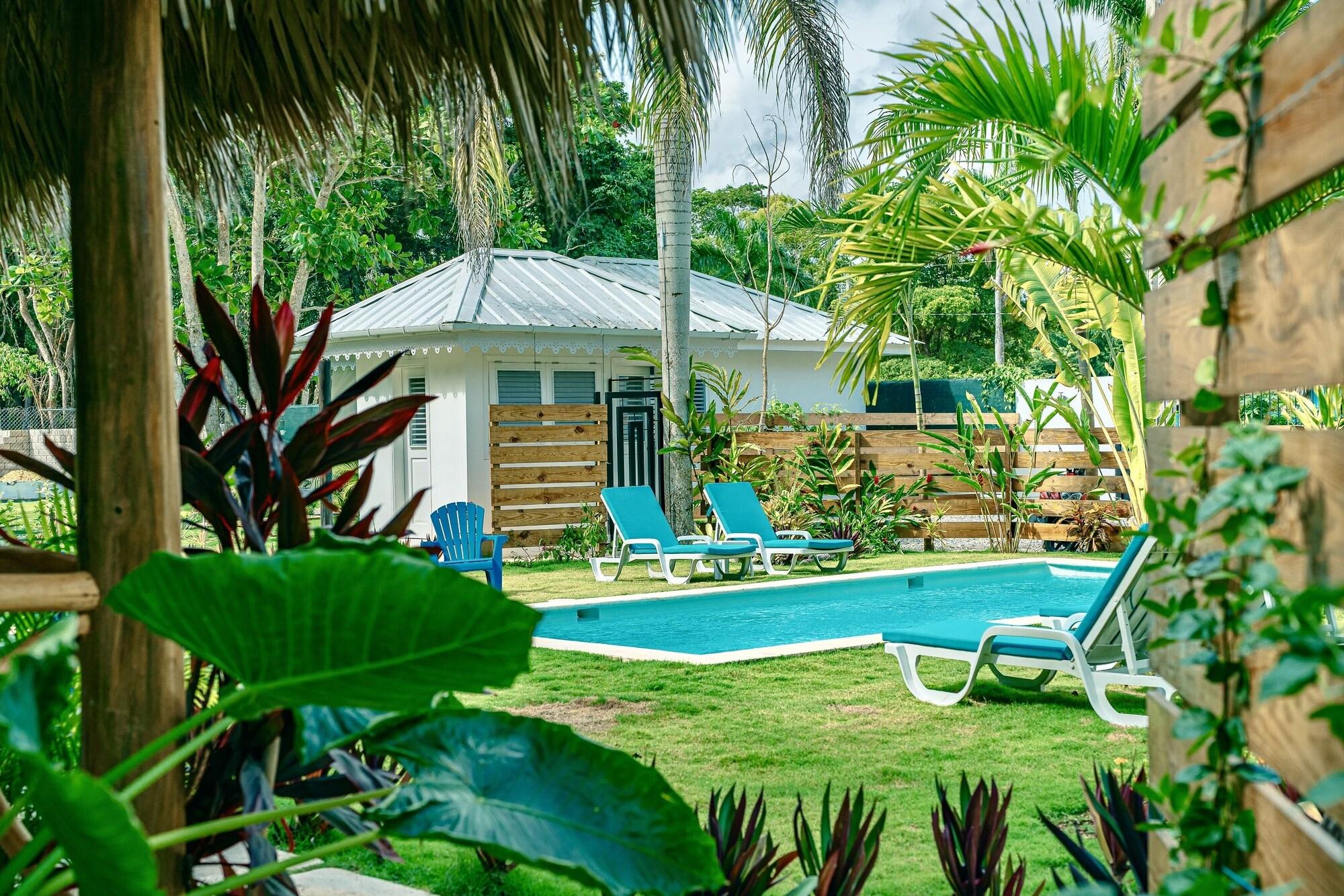 Varios Punta Popy Boutique Hotel