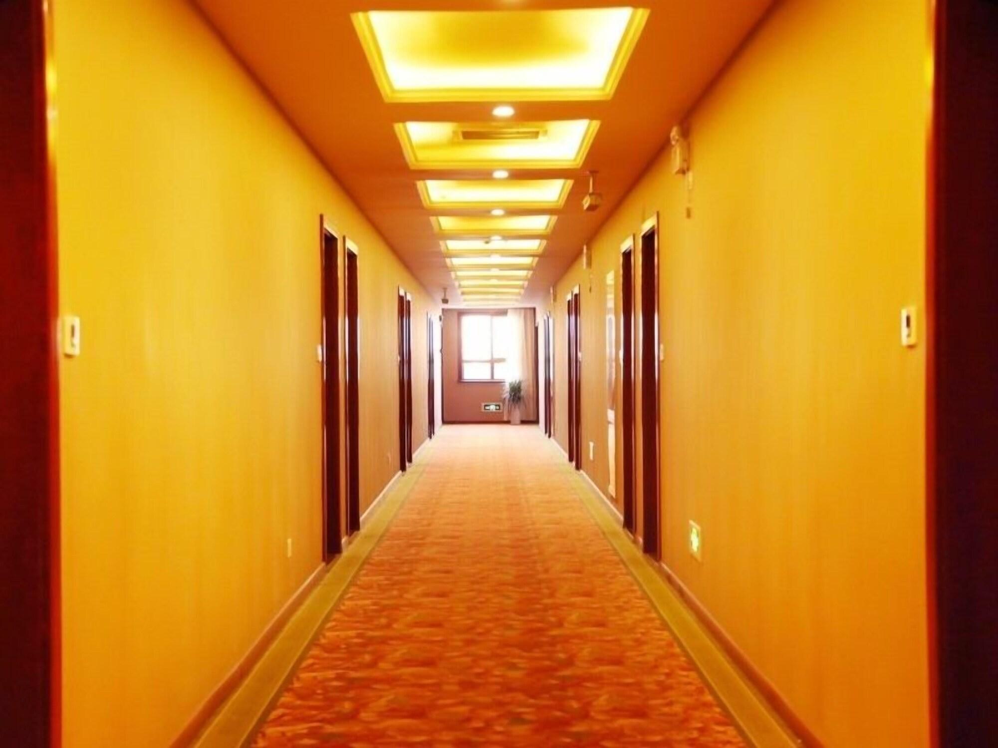 Varios GreenTree Inn HanZhong Railway Station BeiYiHuan Road Express Hotel