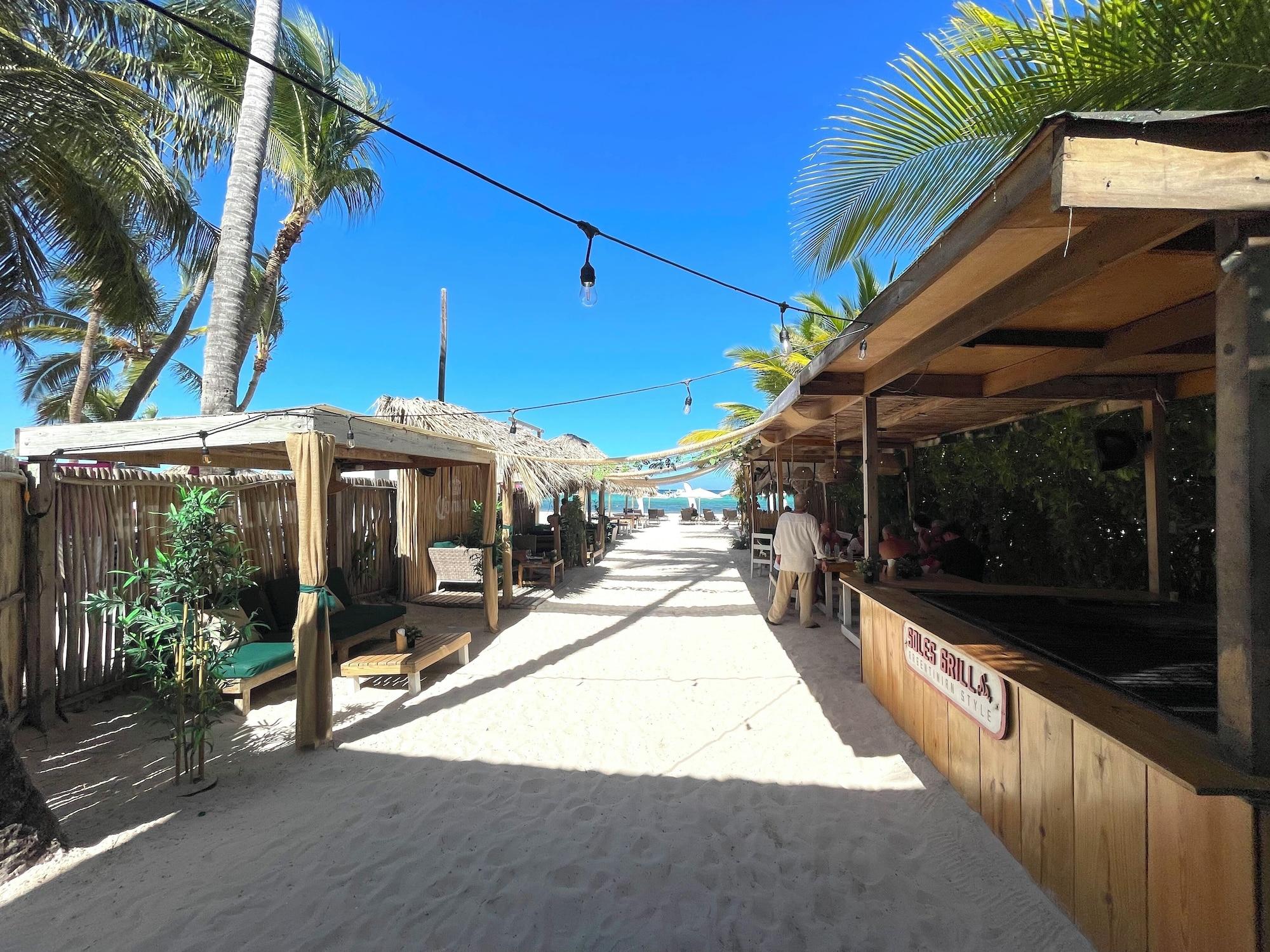 Playa CARIBBEAN STUDIOS POOL BEACH & SPA