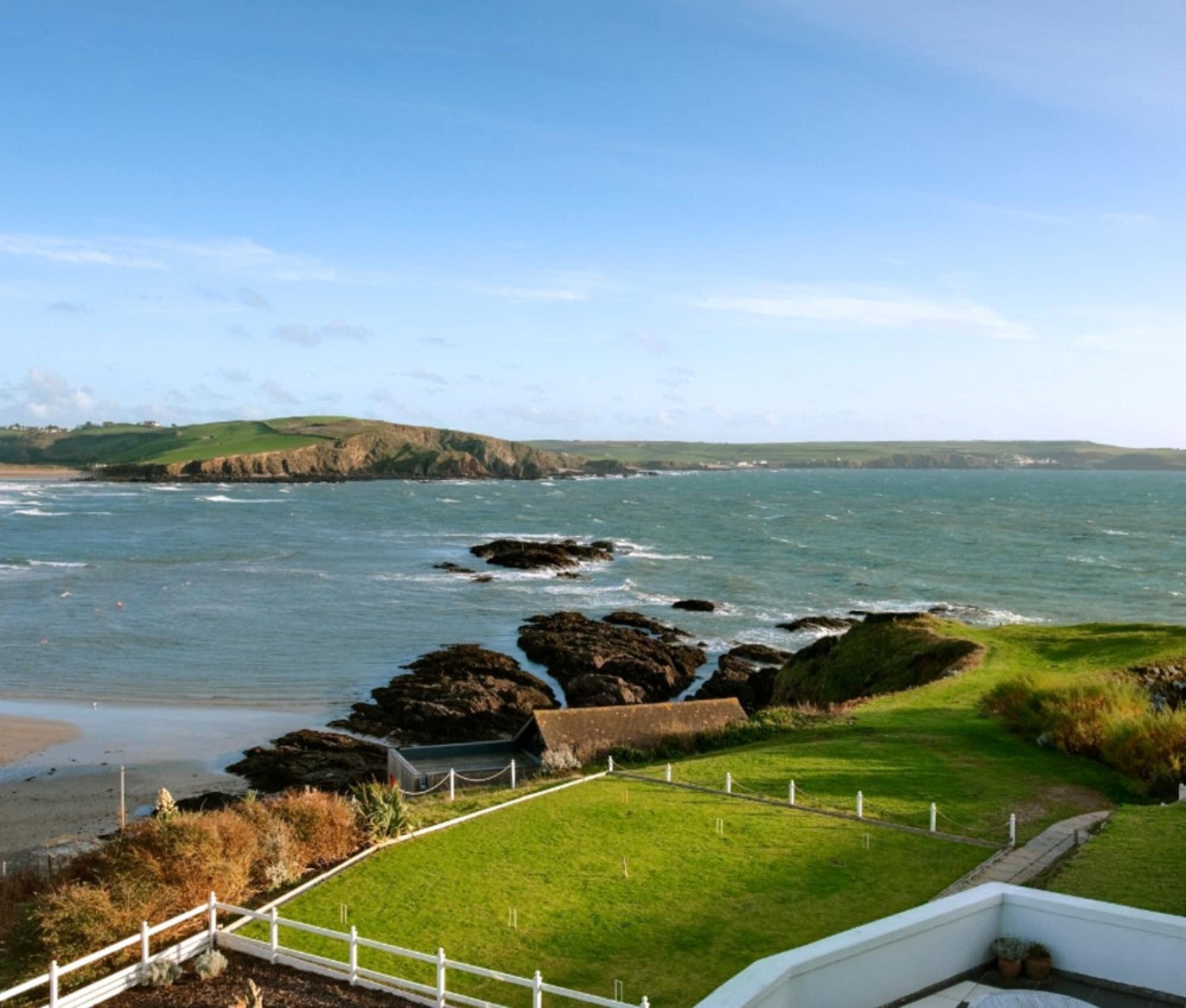 Vista Exterior Burgh Island Hotel