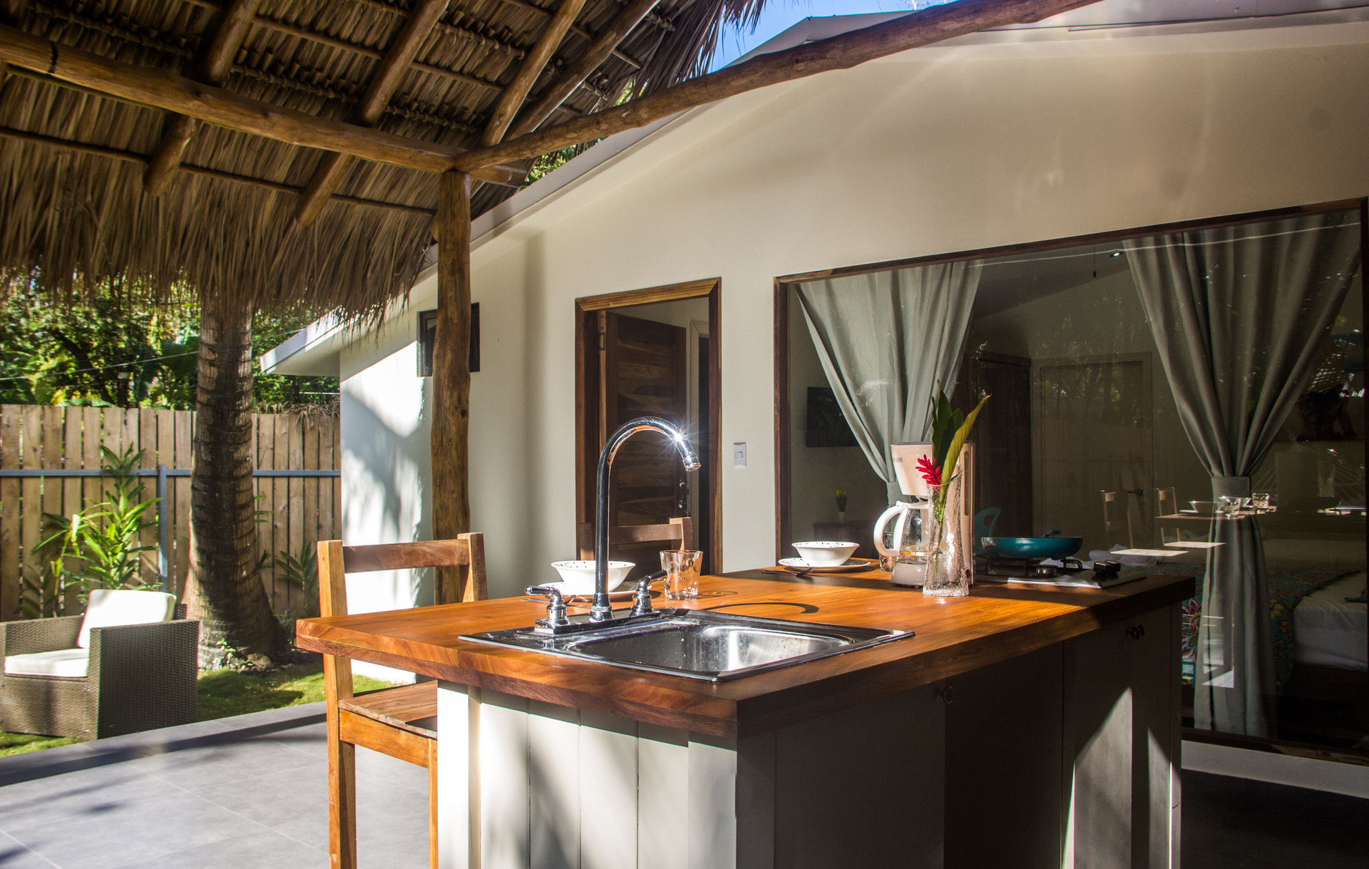 Set de Habitación Banana Beach Bungalows