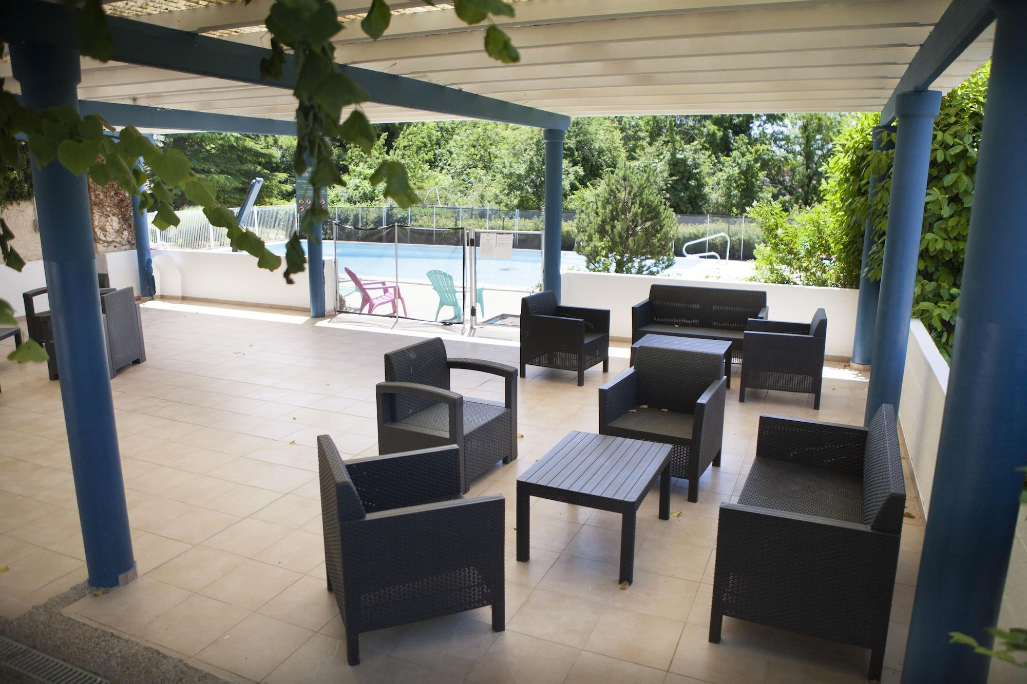 Varios Logis Hôtel Au Clos Paillé