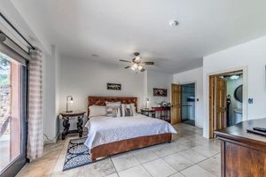 Alquiler Vacacional - The Log Out Lodge, formerly Heaven's Peak, is a 5-bedroom cabin near Midtown