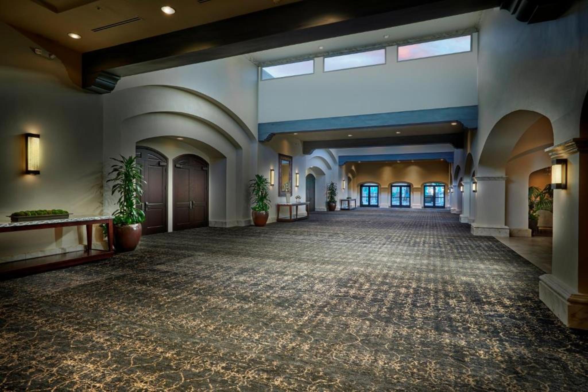 Vista Lobby Scottsdale Plaza Resort