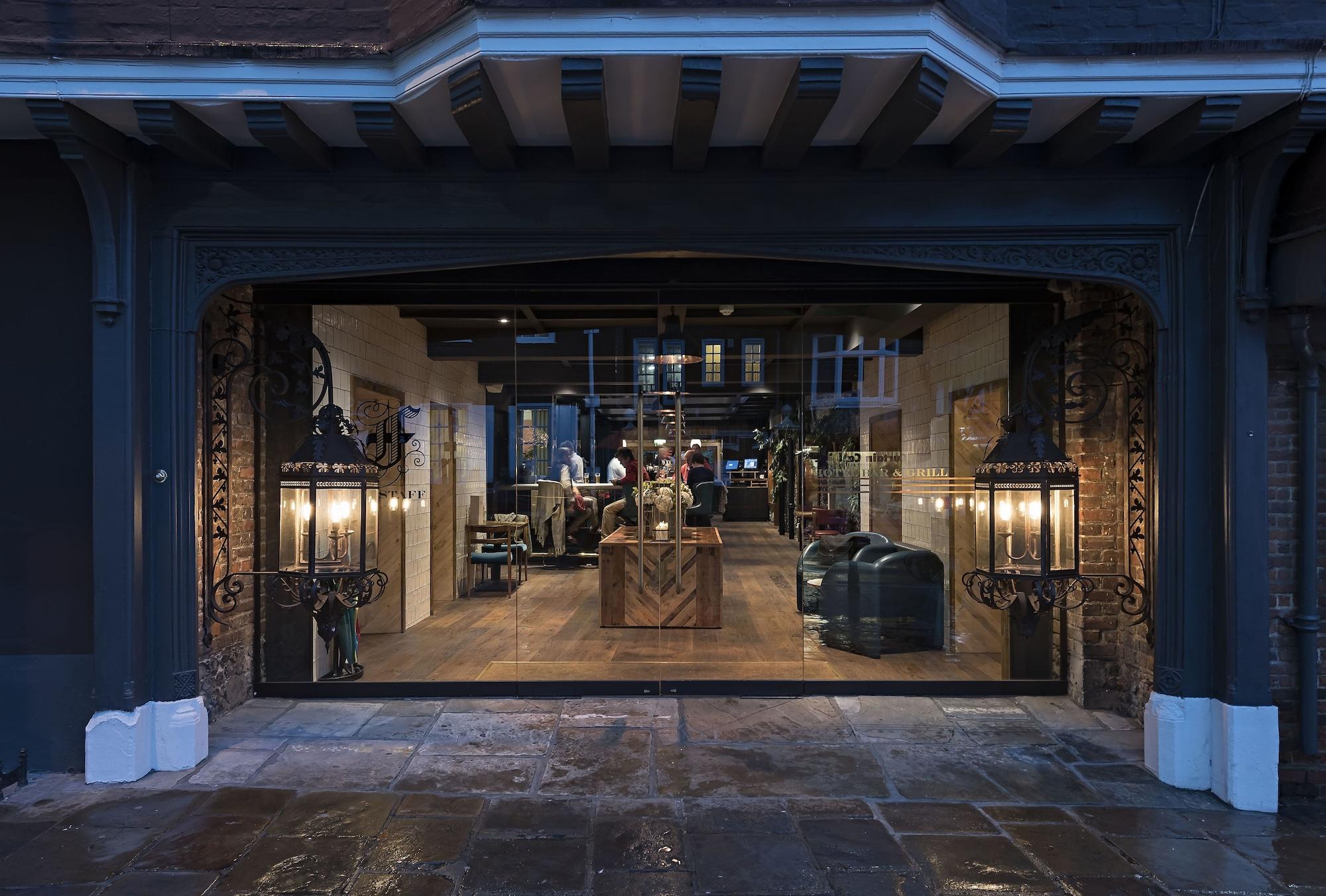 Varios The Falstaff Hotel