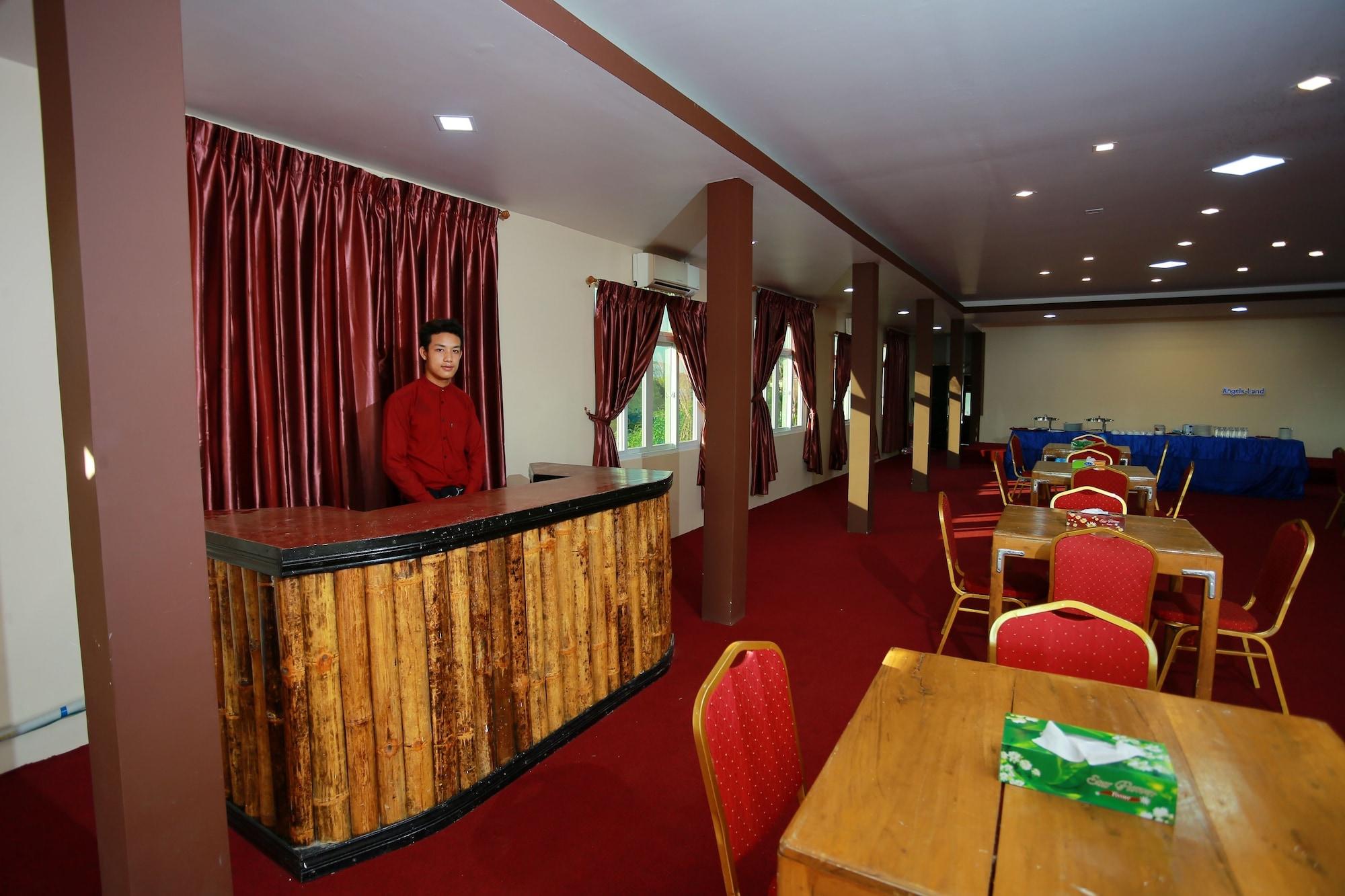 Bar/Salón Hotel Angel Land