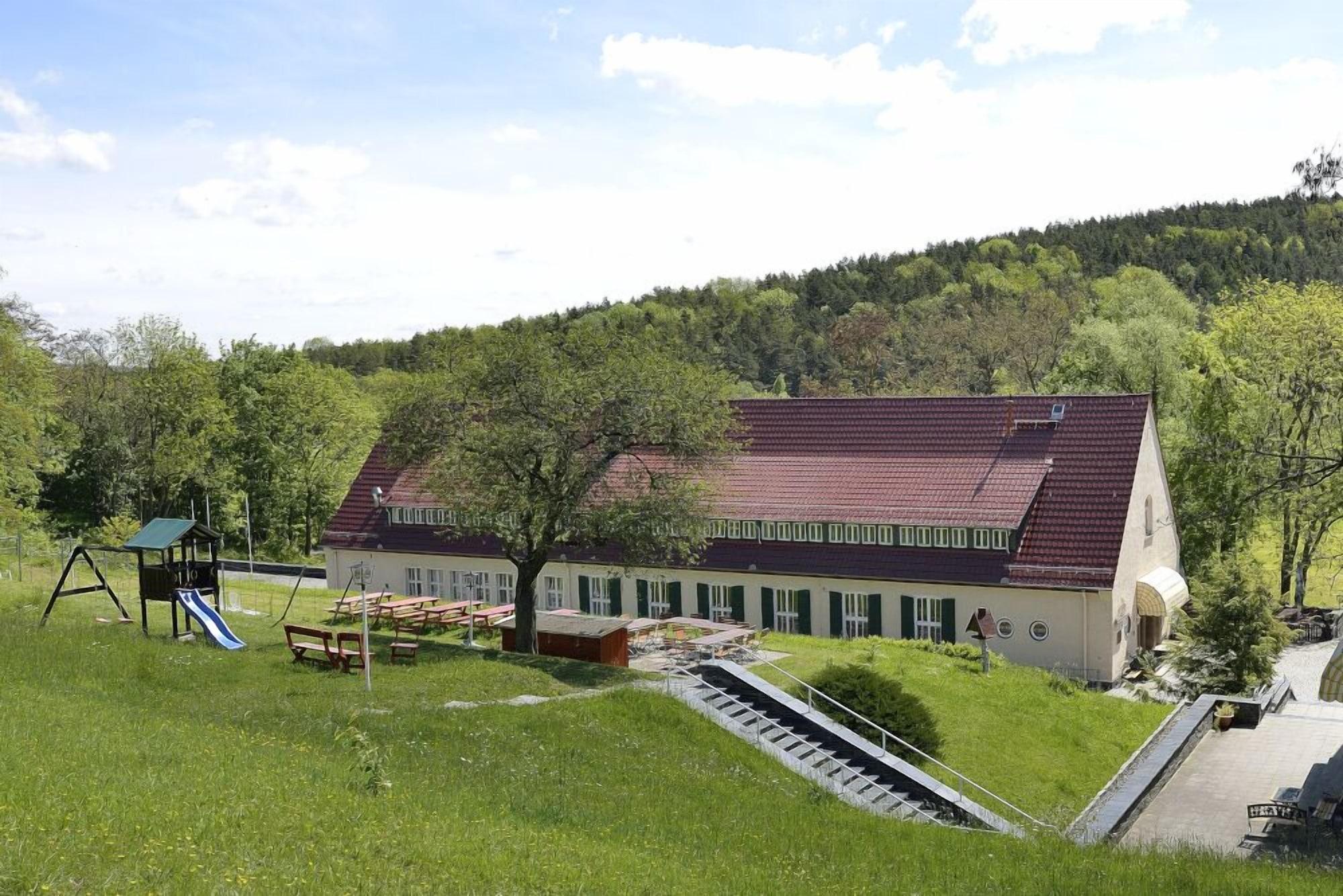 Varios Land- und Golfhotel Alte Fliegerschule
