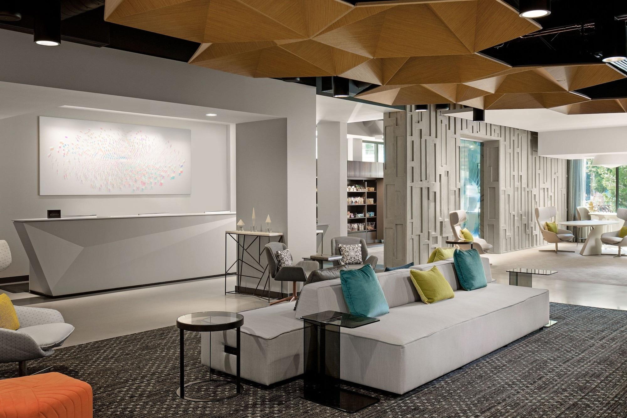 Vista Exterior Astra Hotel, Seattle, A Tribute Portfolio Hotel by Marriott