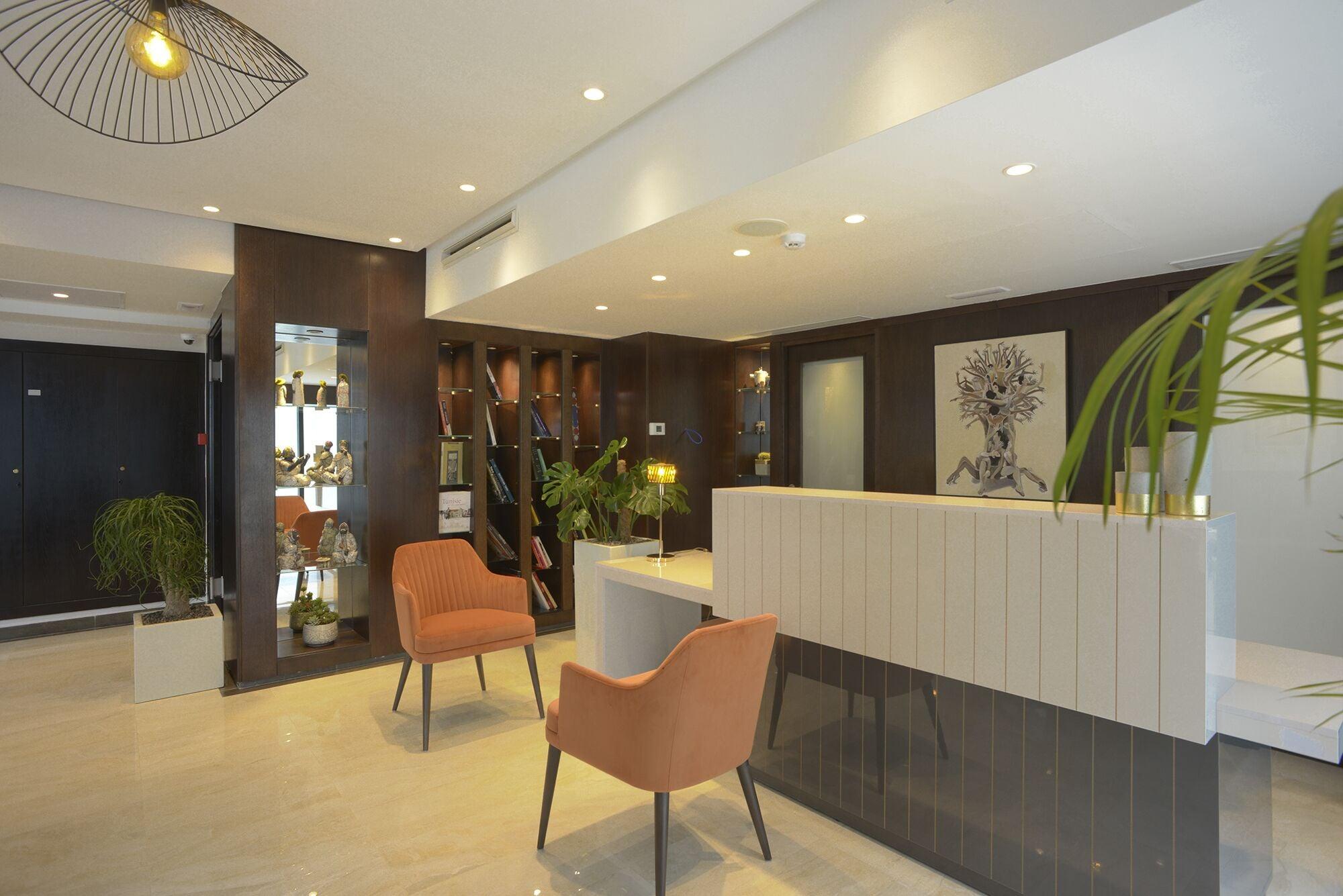 Vista Lobby Maia Hotel Suites