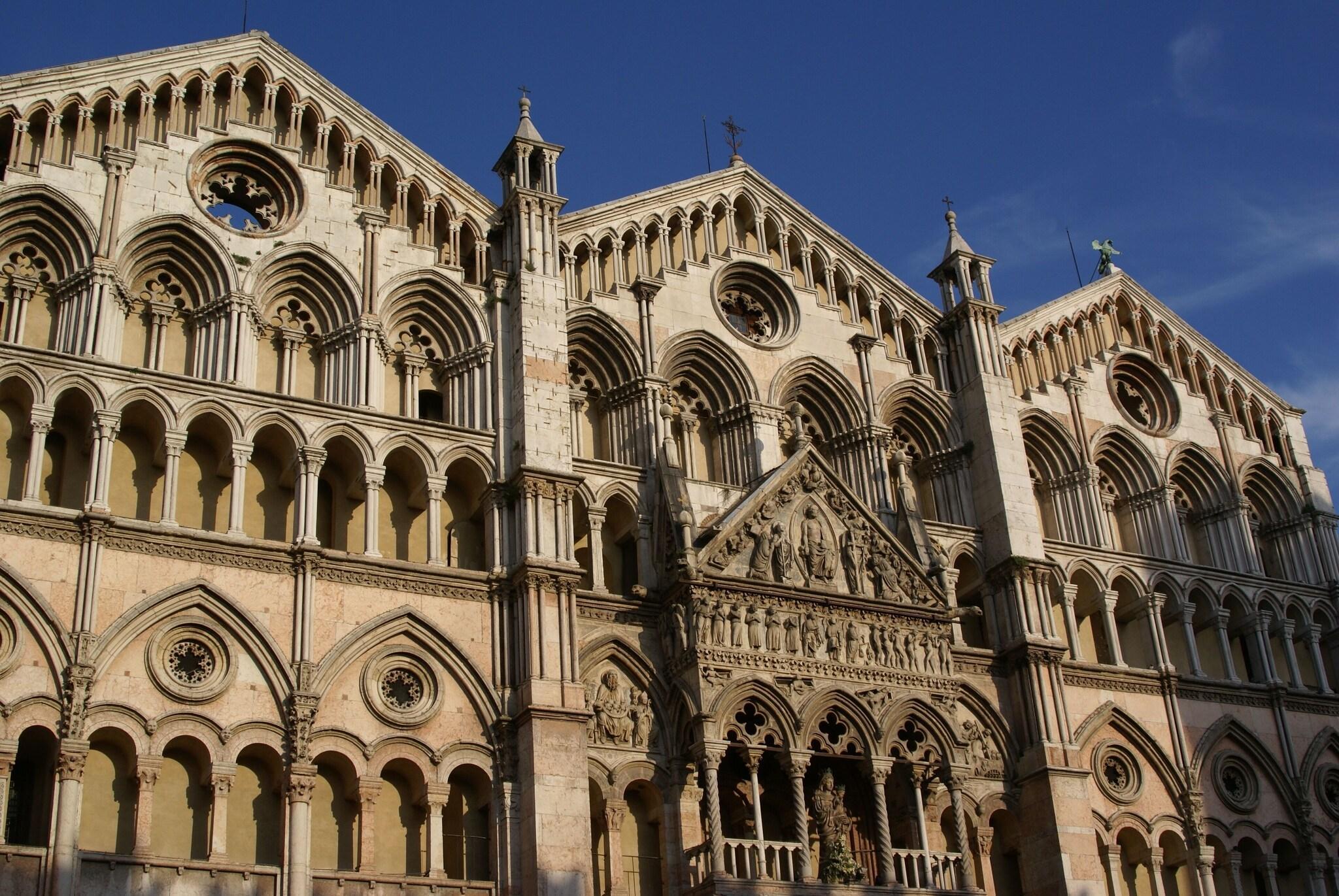 Vista Exterior Hotel Carlton