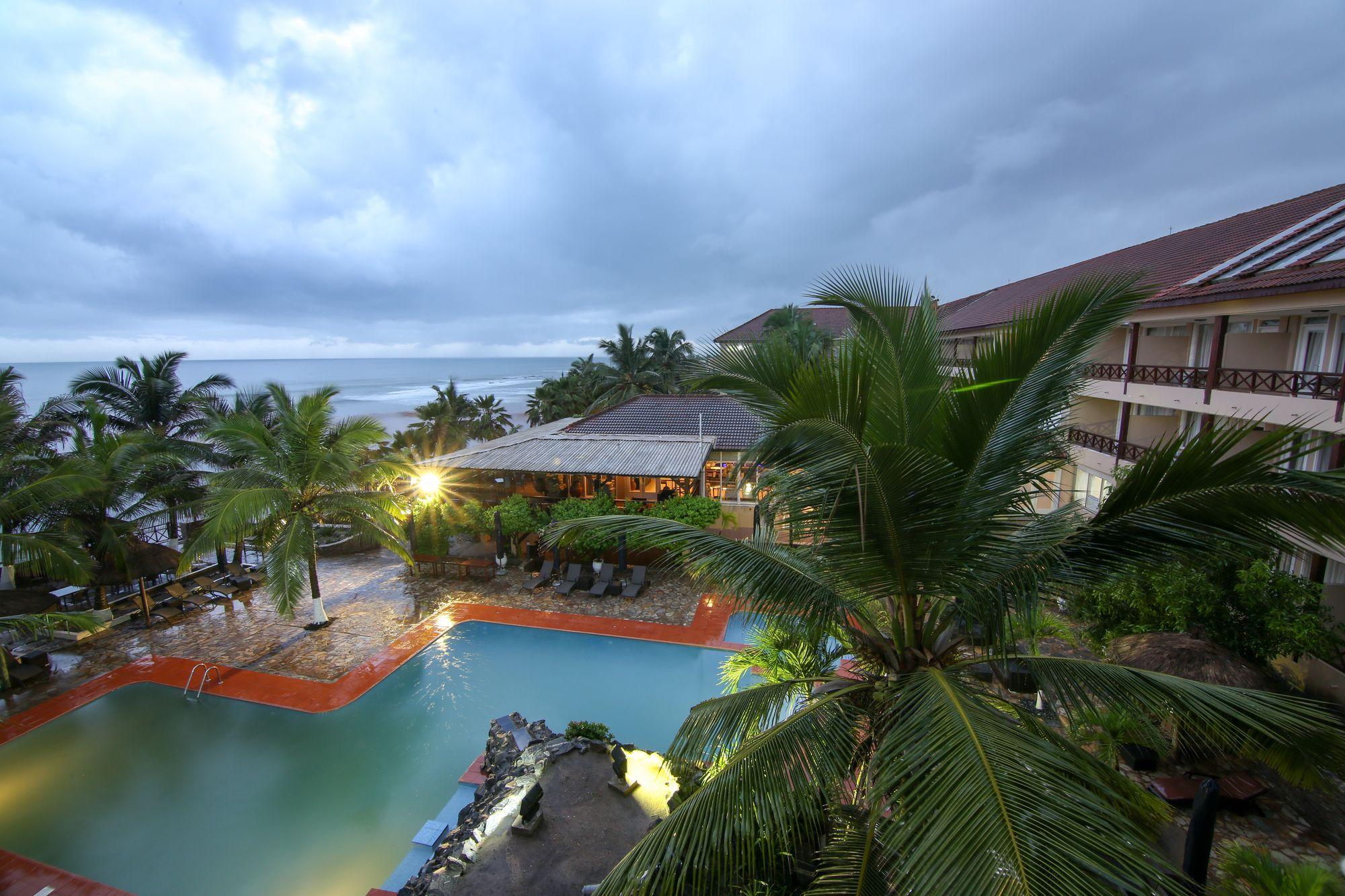 Vista Piscina African Royal Beach Hotel