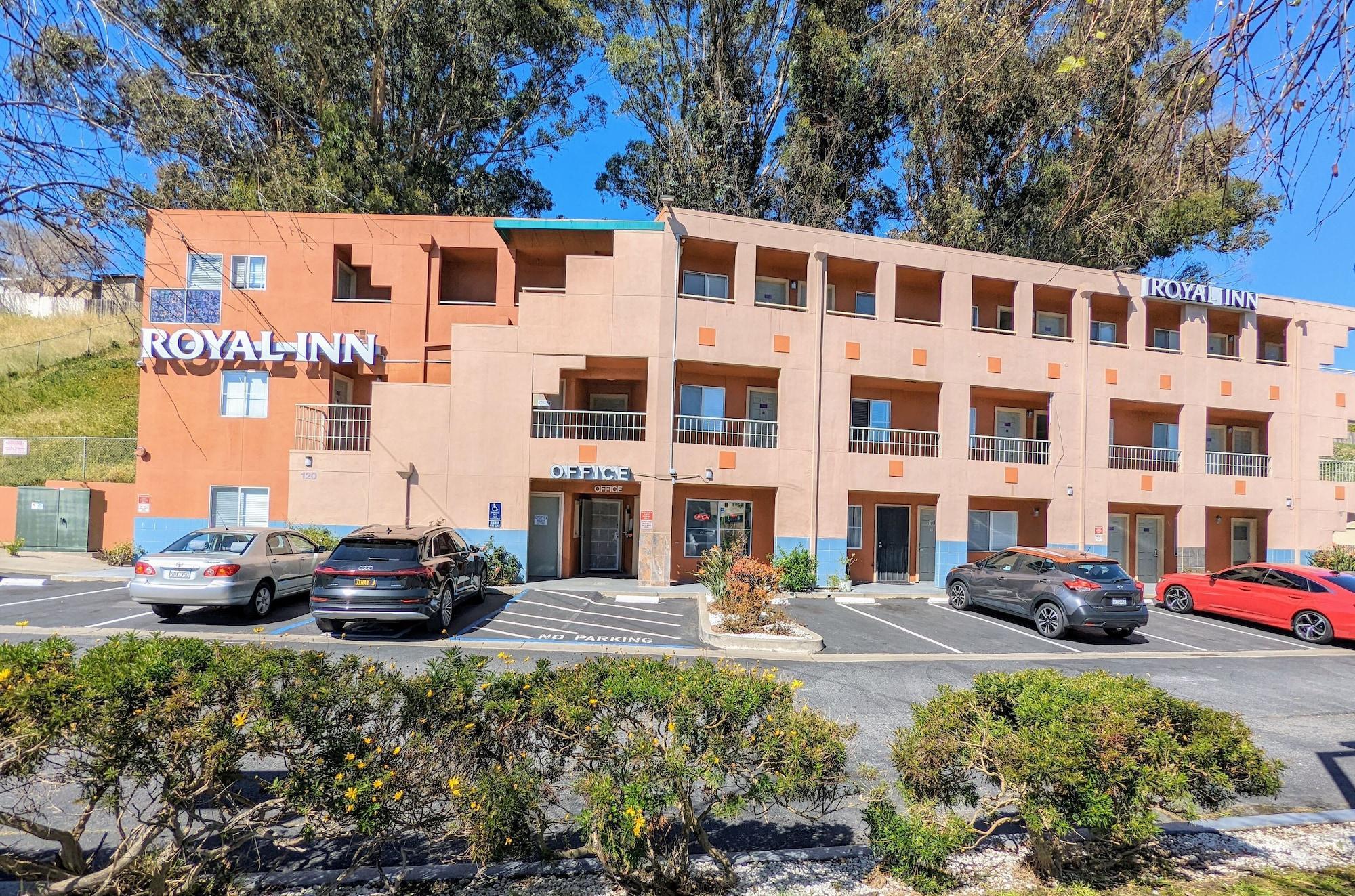 Vista Exterior Royal Inn