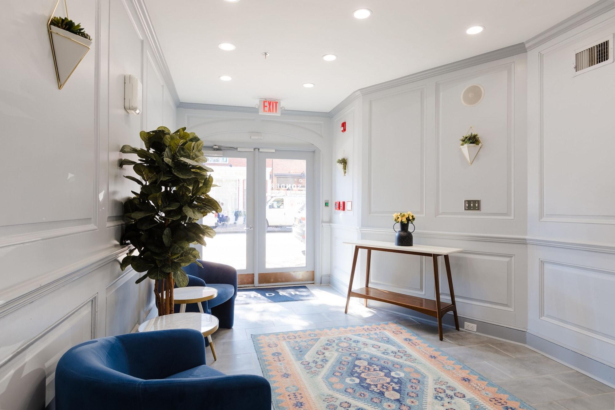 Vista Lobby The King Street House by Kasa