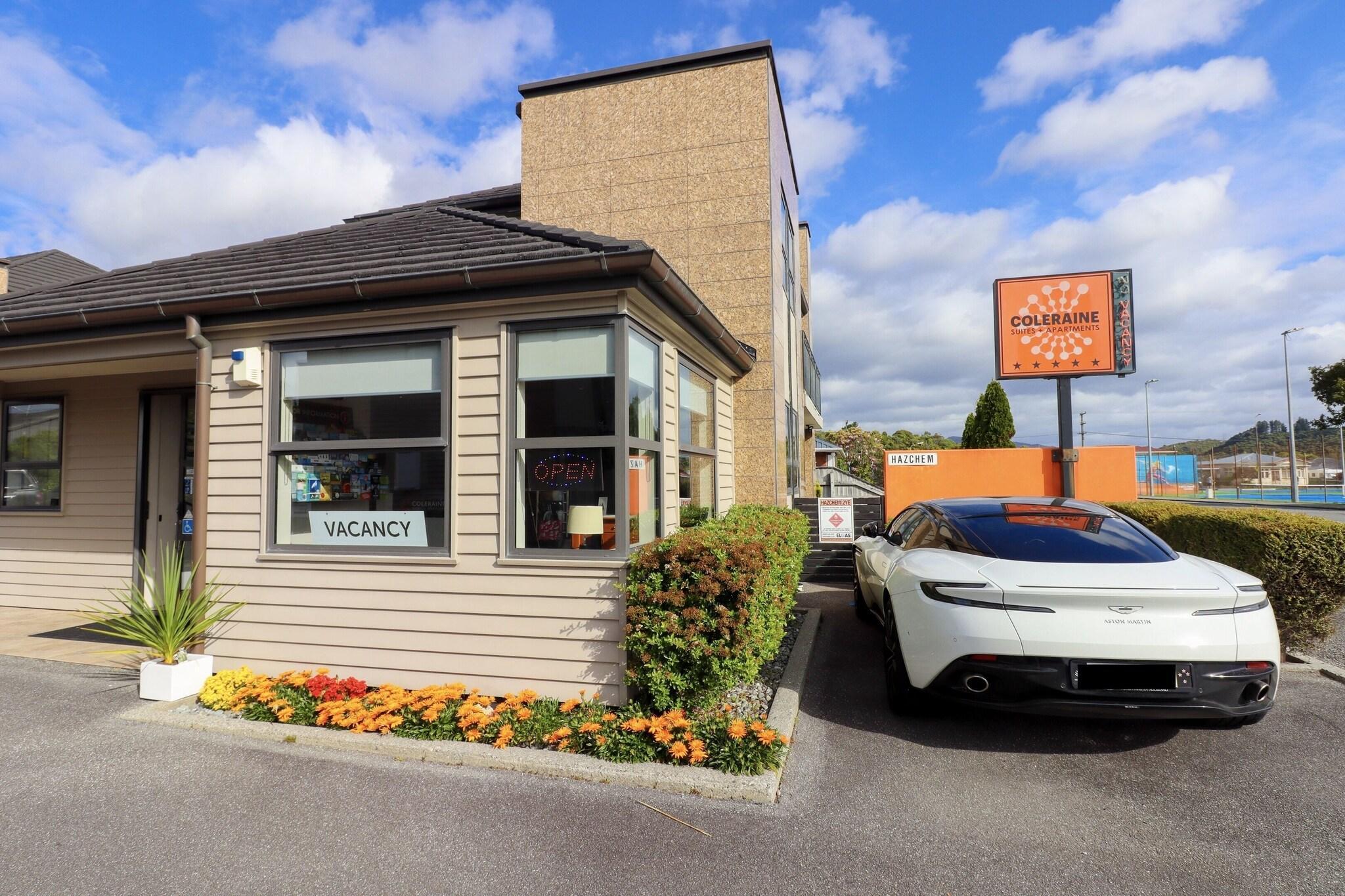 Instalaciones Recreativas Coleraine Suites & Apartments