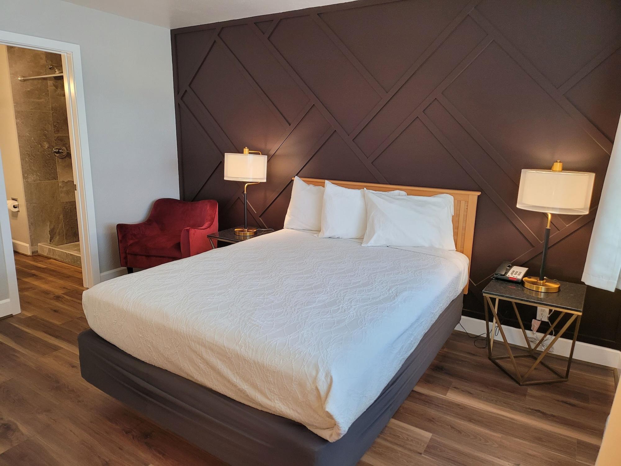 Varios Bridge Street Inn