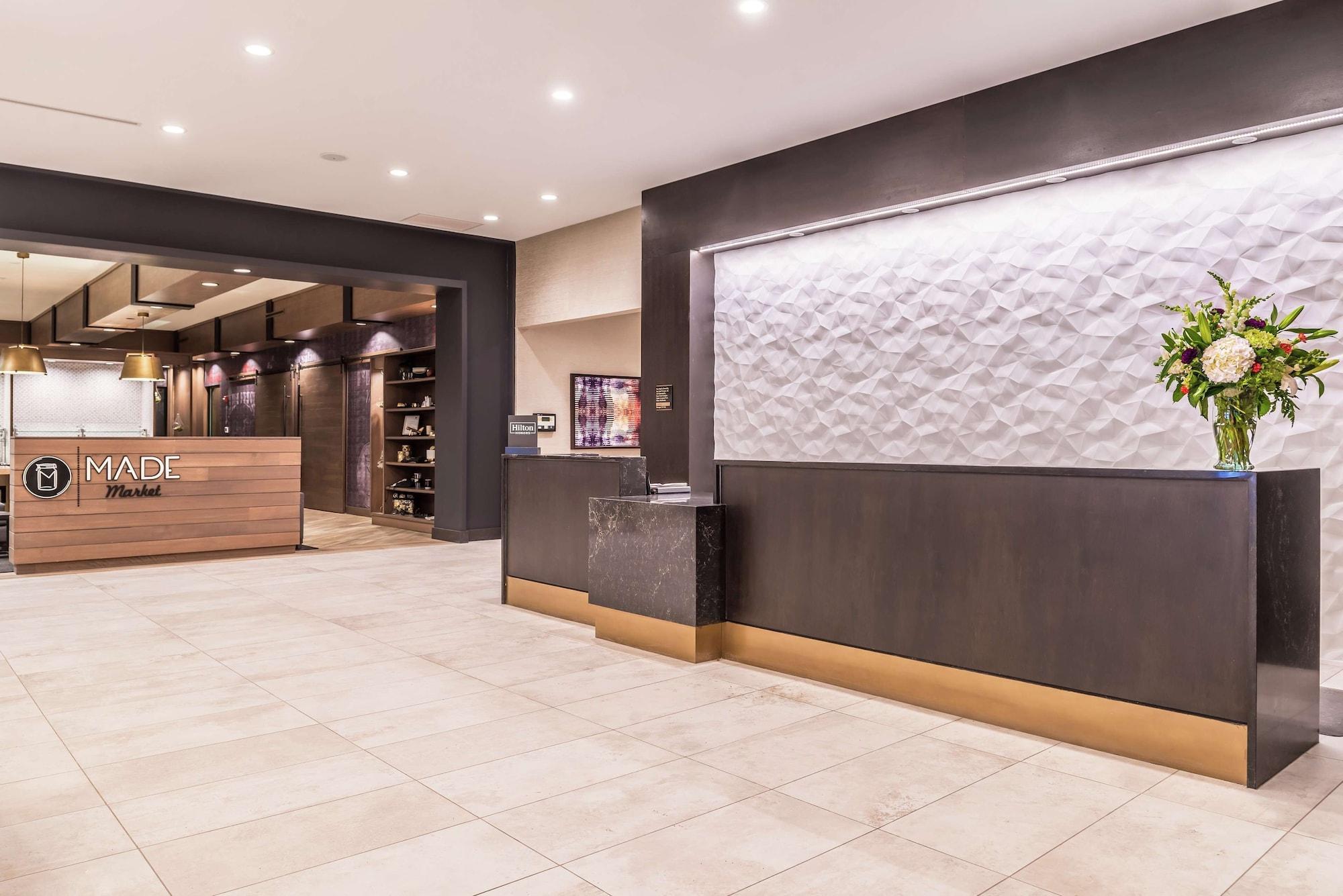 Vista Lobby Doubletree by Hilton Lafayette East, IN