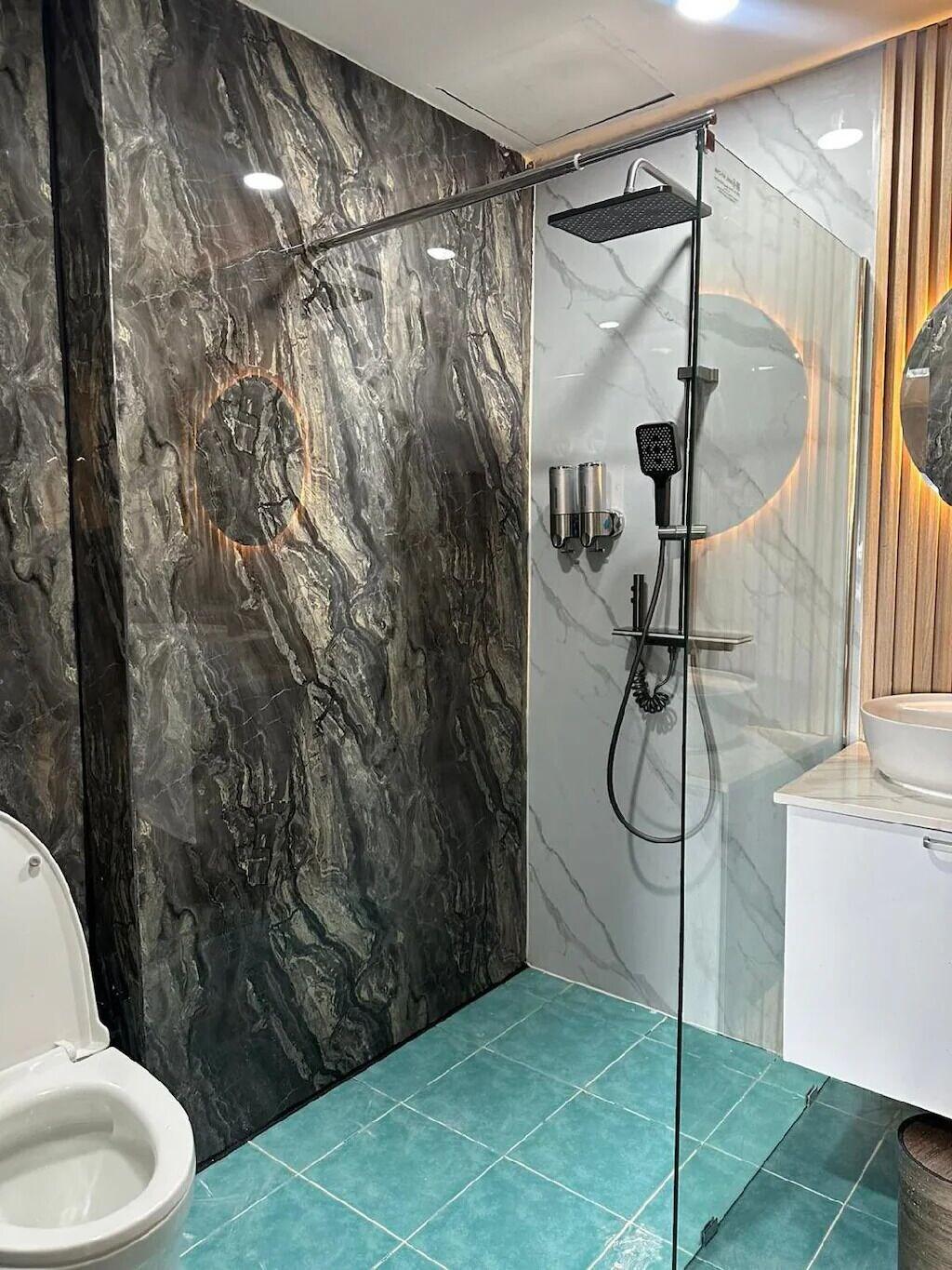 Equipamiento de Habitación Puttaya Glow