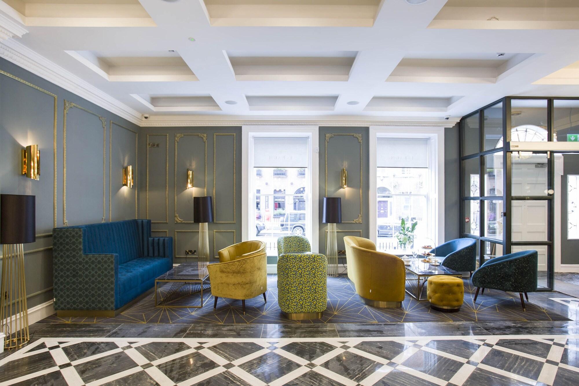 Vista Lobby Iveagh Garden Hotel