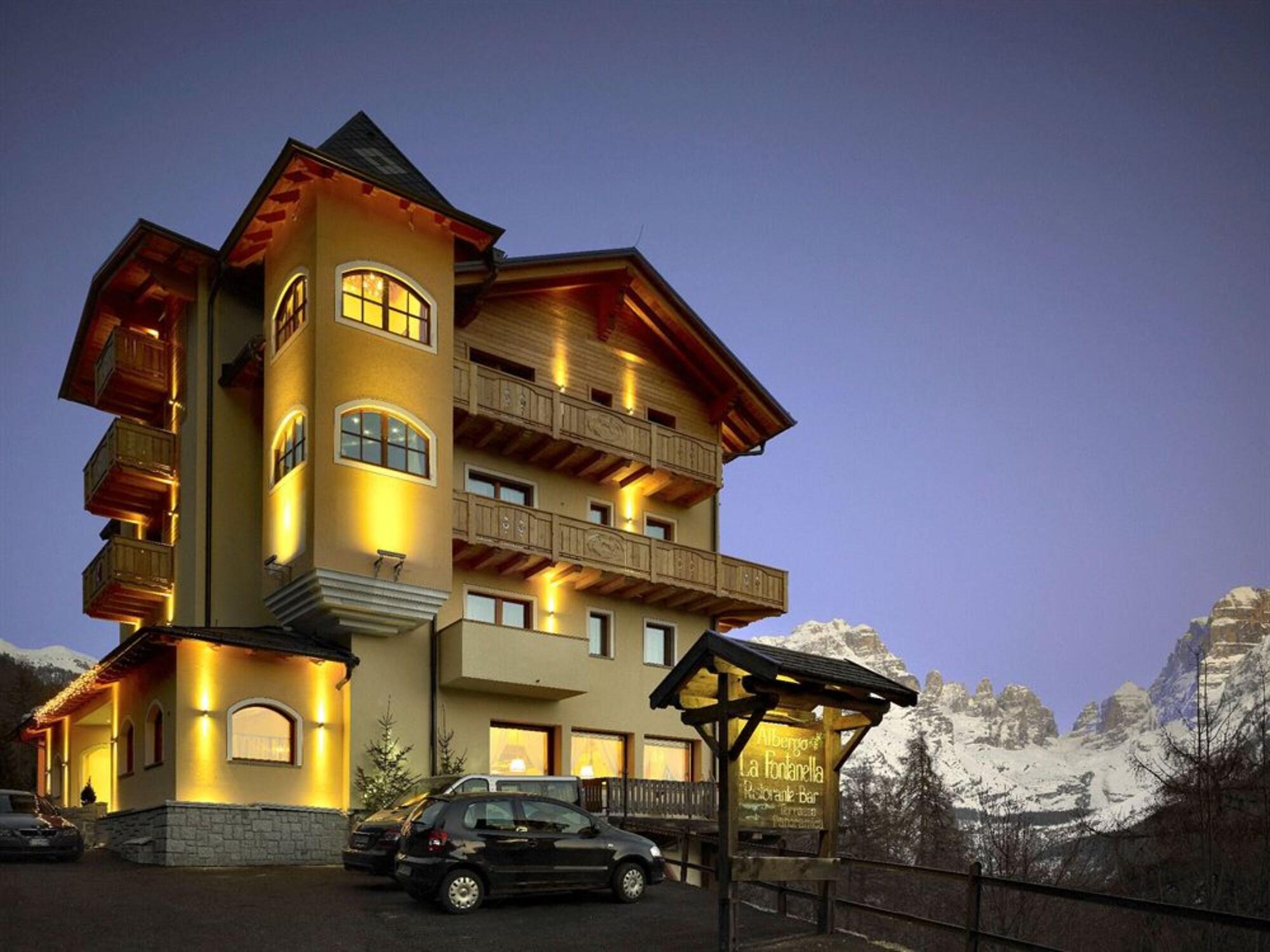 Vista Exterior Panorama Hotel Fontanella Wellness & Spa