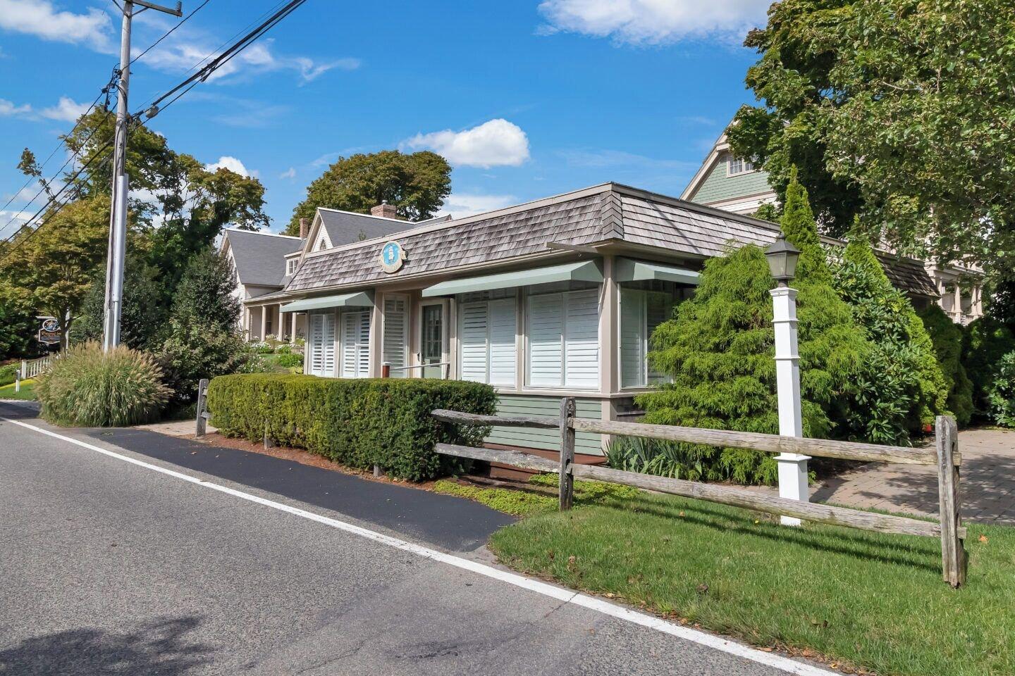 Vista Exterior Winstead Inn