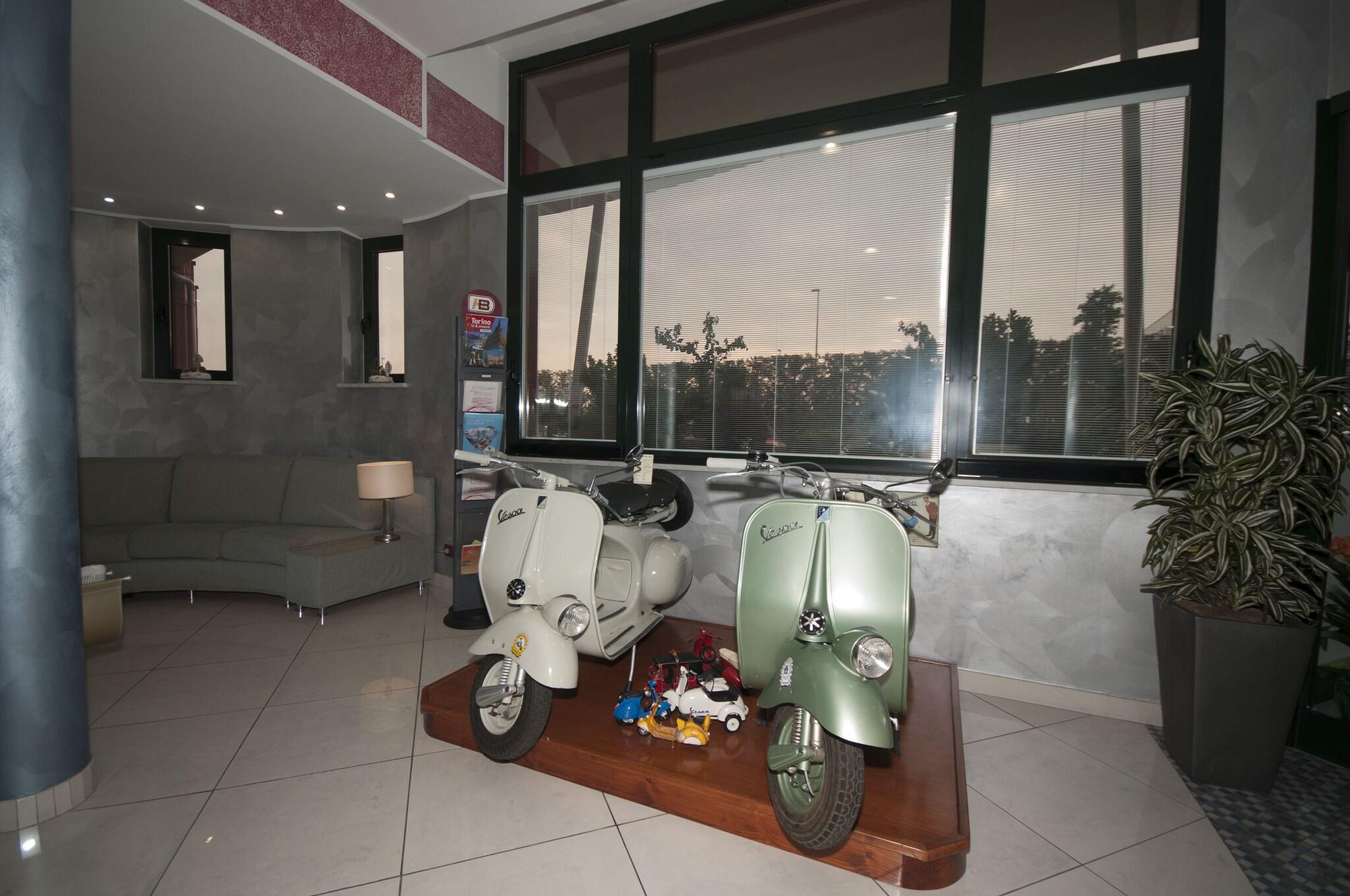 Vista Lobby Brindor Hotel