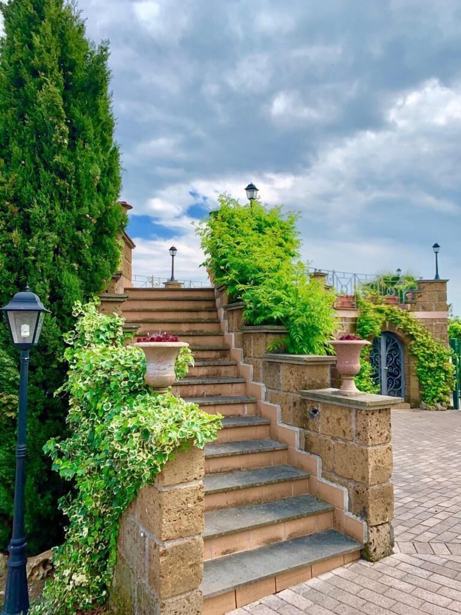 Varios La Torretta Guest House