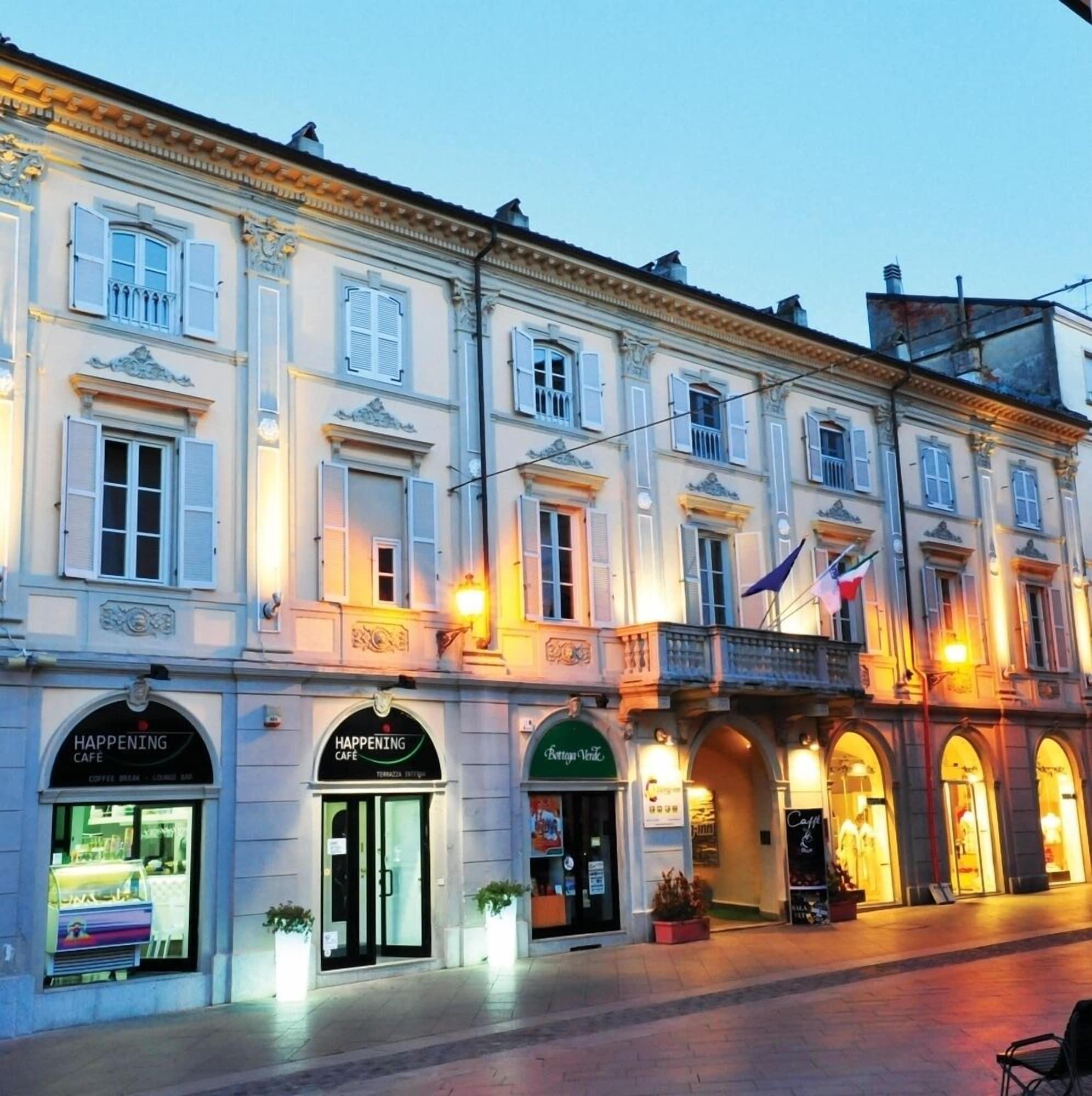 Varios Living Inn