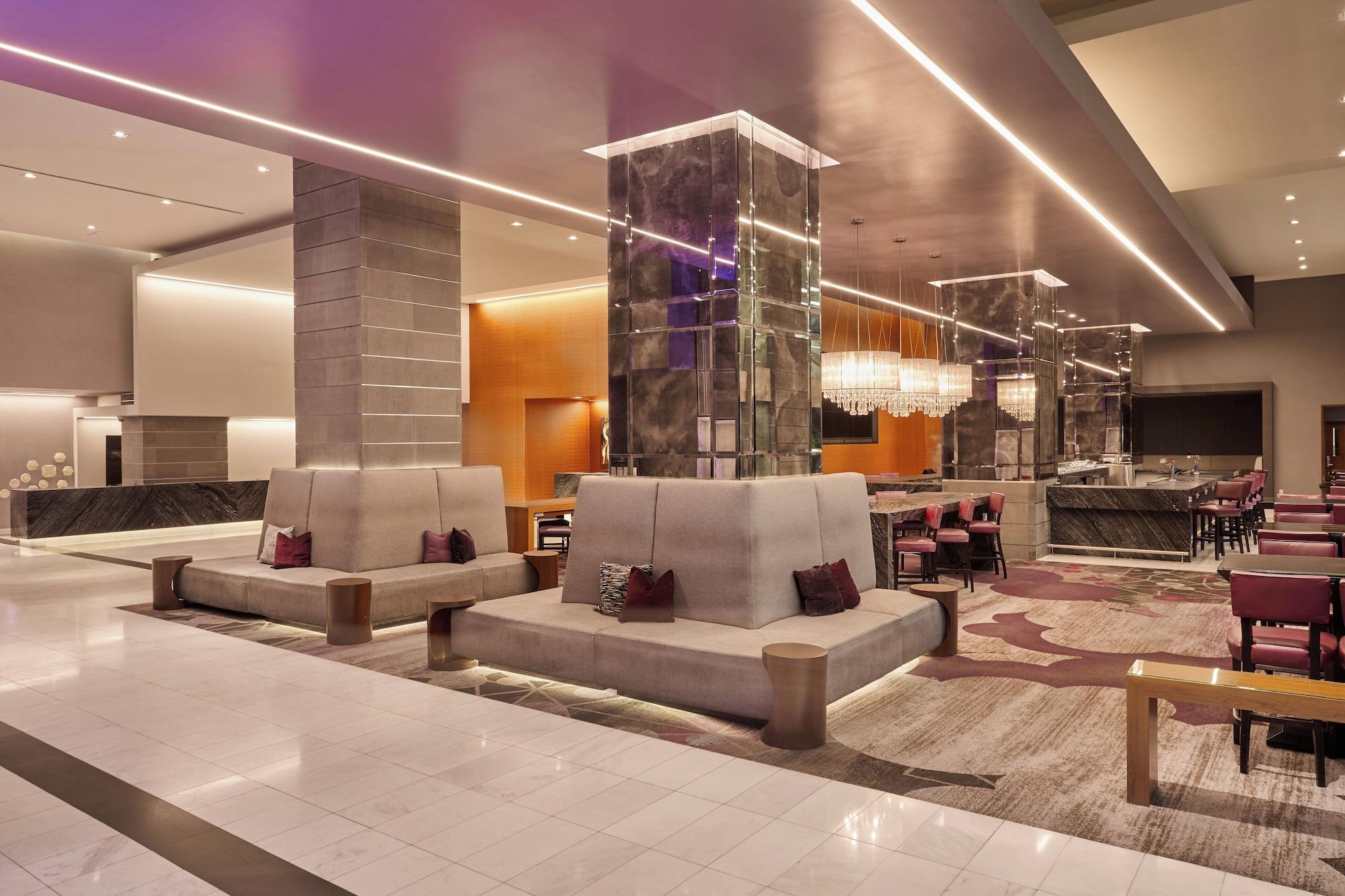 Vista Lobby Loews Hollywood Hotel