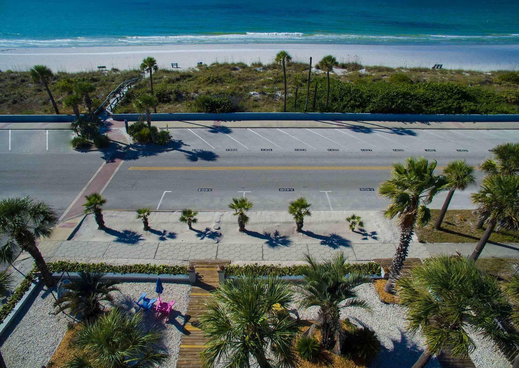 Vista Exterior Sabal Palms Inn
