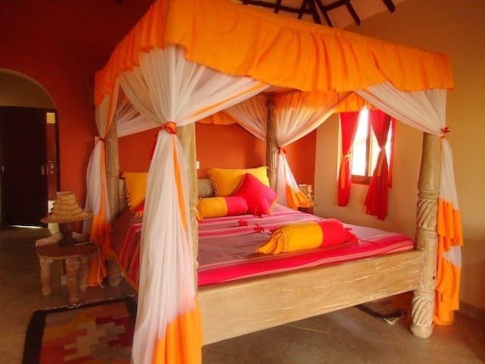 Habitación HillPark Hotel - Tiwi Beach