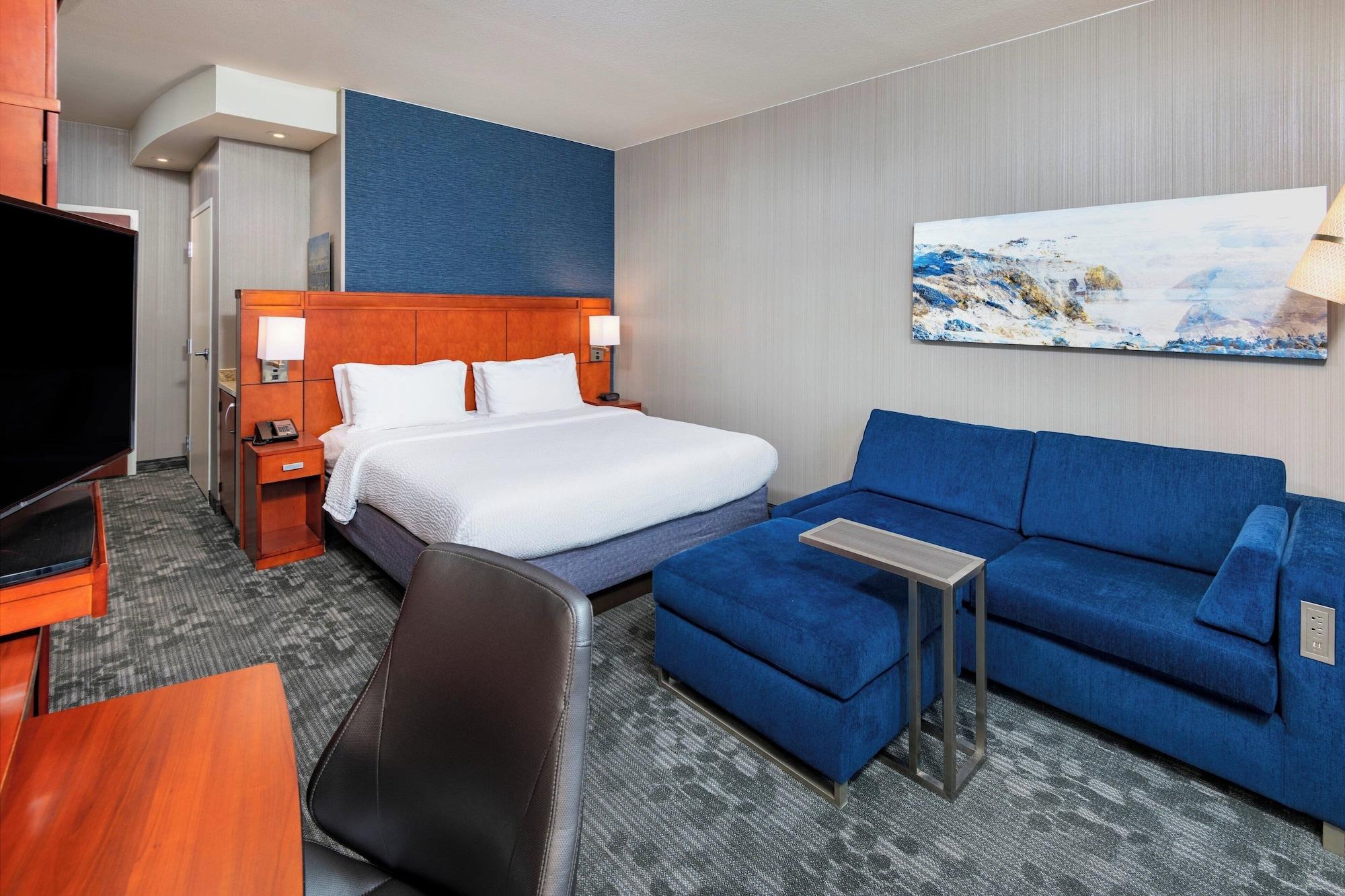 Habitación Courtyard by Marriott Santa Ana Orange County