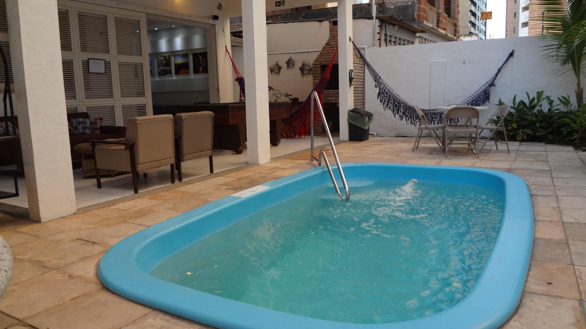Vista Piscina Albergaria Hostel & Bar