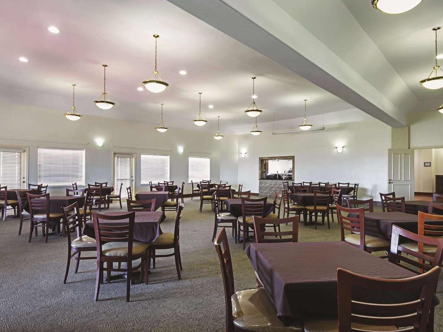 Restaurant La Quinta Inn & Suites South Padre Island