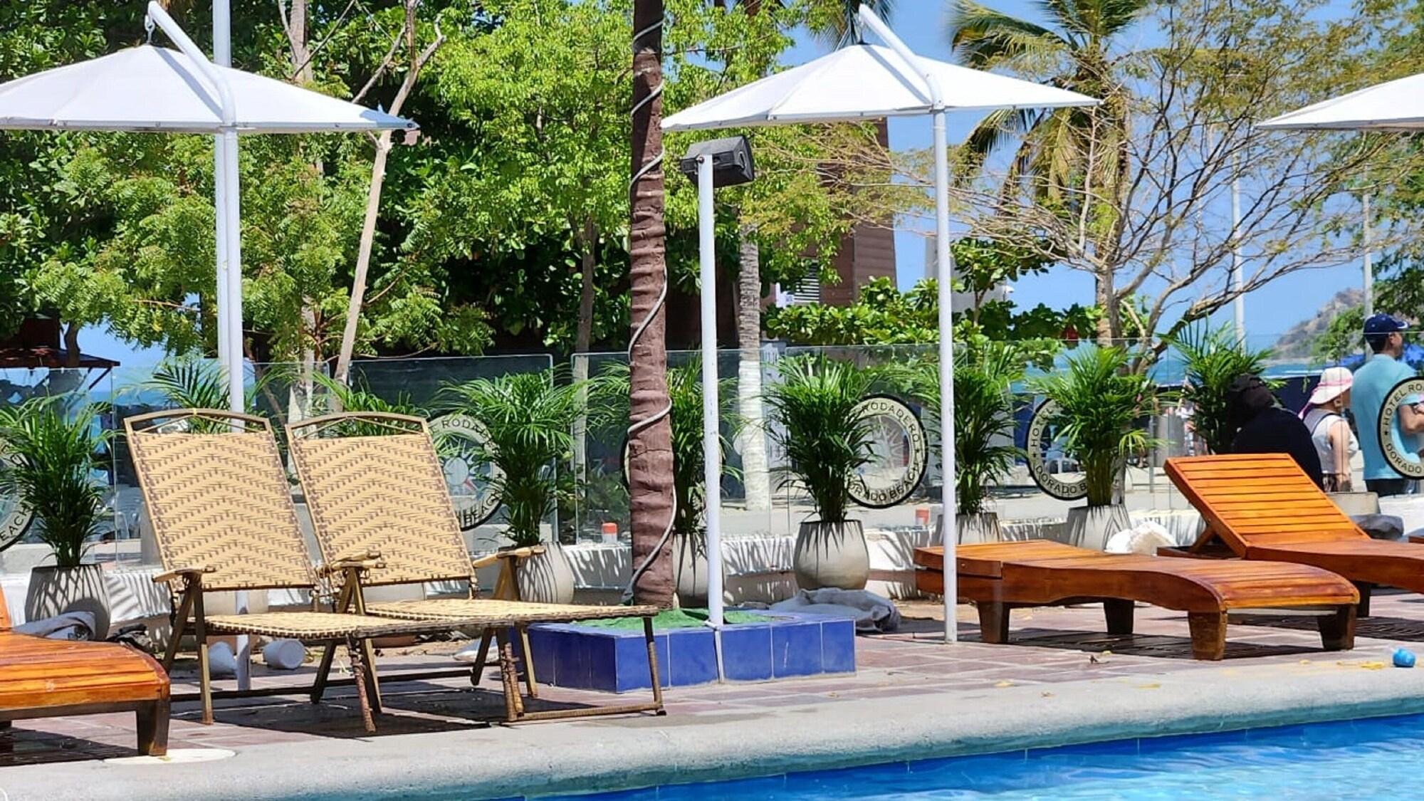 Vista Piscina Hotel Rodadero Beach Blue