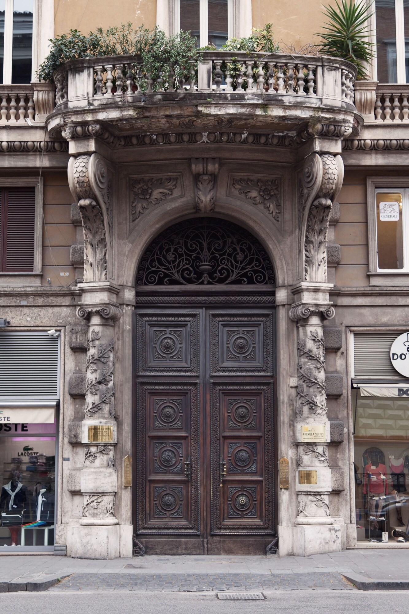 Vista Exterior Arenula Suites