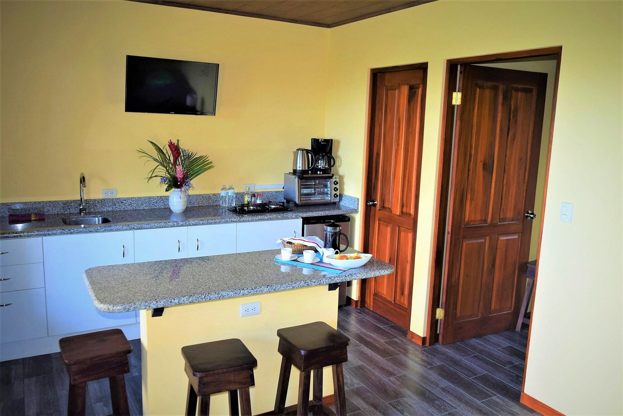 Habitación Lake Gardens Arenal Villas