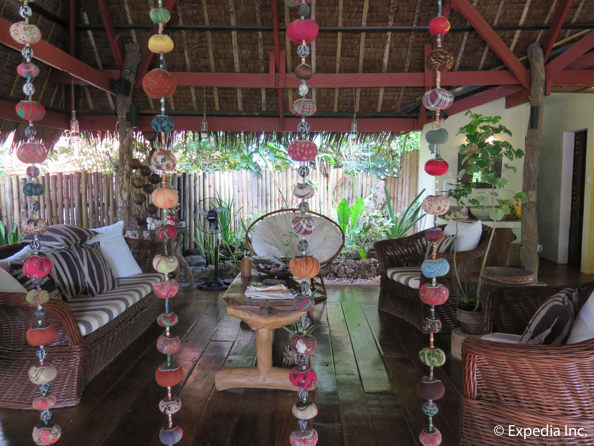 Vista Lobby Oasis Resort