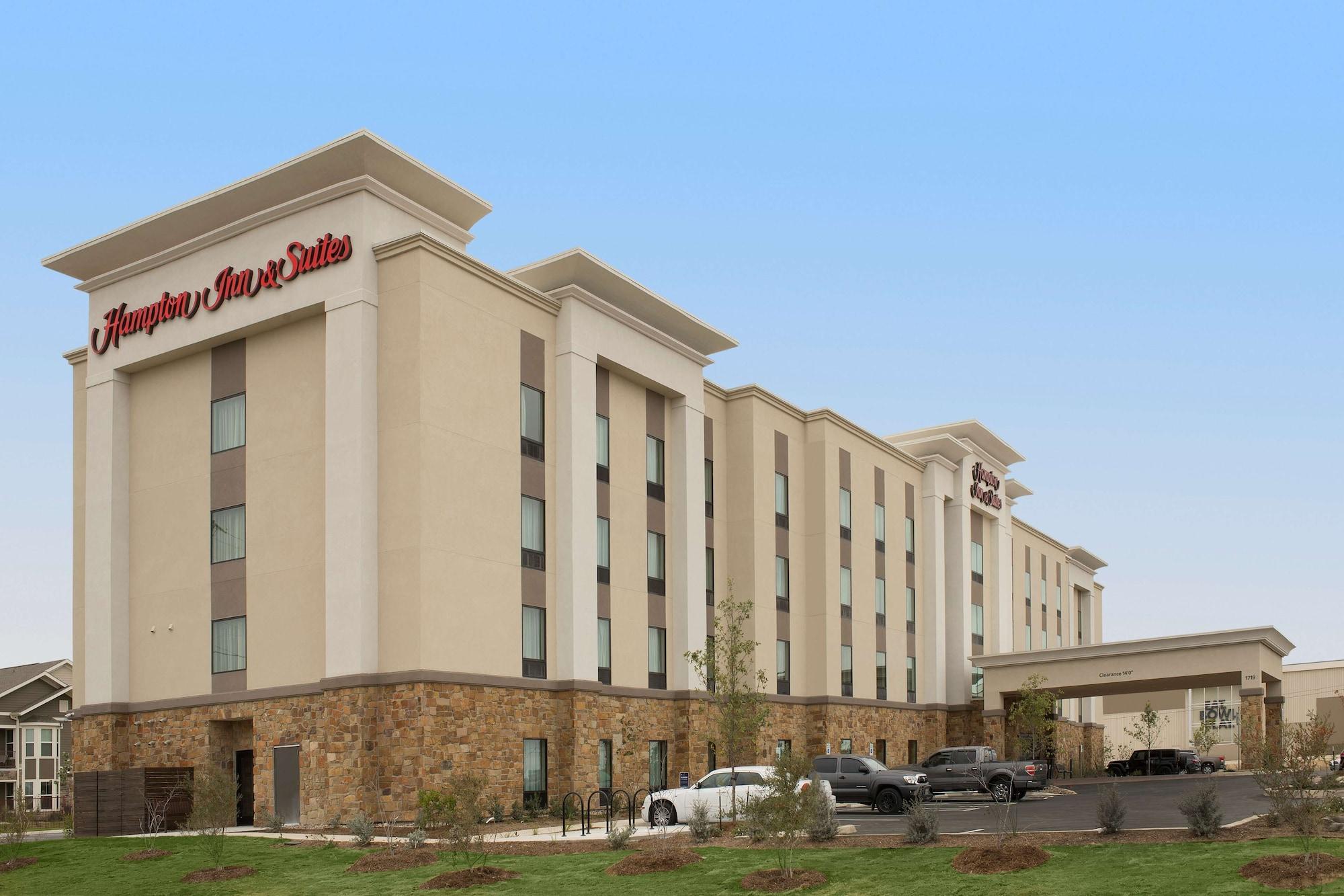 Vista Exterior Hampton Inn & Suites San Antonio Lackland AFB SeaWorld
