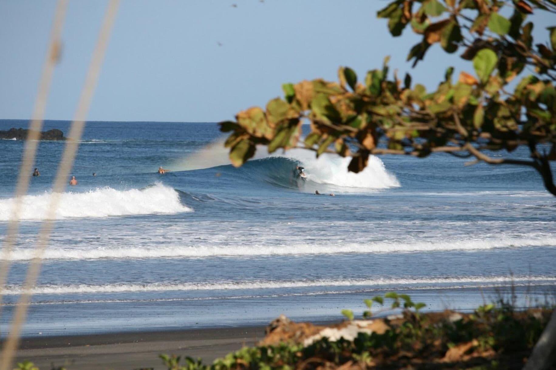 Playa Casa Alice Surf Lodge - Hostel