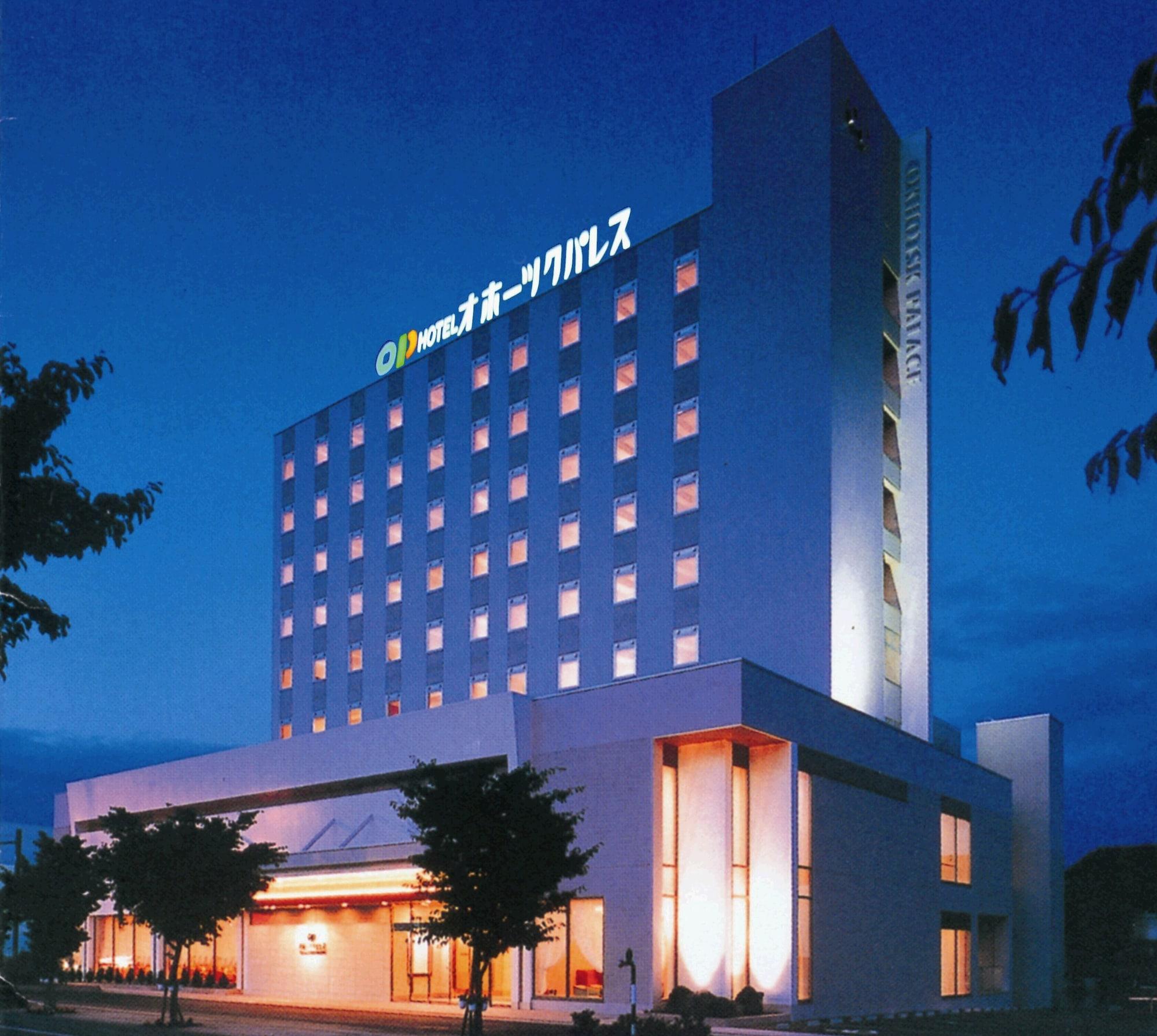 Vista Exterior Hotel Okhotsk Palace