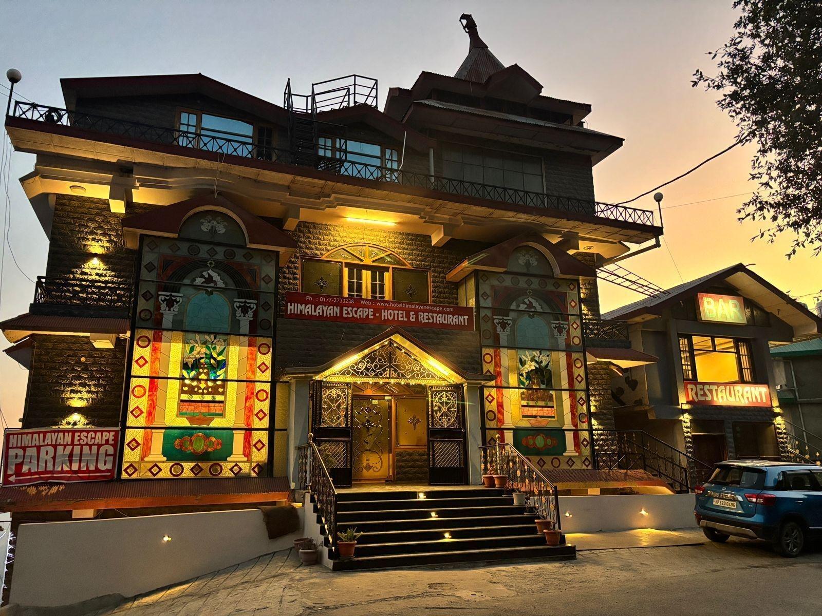 Vista Exterior Hotel Himalayan Escape