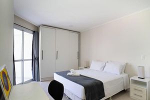Alquiler Temporario - Apt. in Beachfront Condo w/ Pool Pom0111