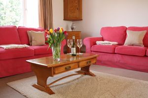 Alquiler Vacacional - Cardiff / Vale of Glam.  Beautifully appointed modern property in cottage style