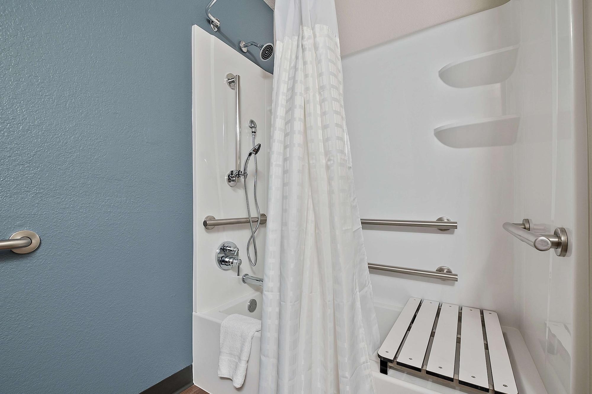 Equipamiento de Habitación Extended Stay America Suites Miami Airport Blue Lagoon
