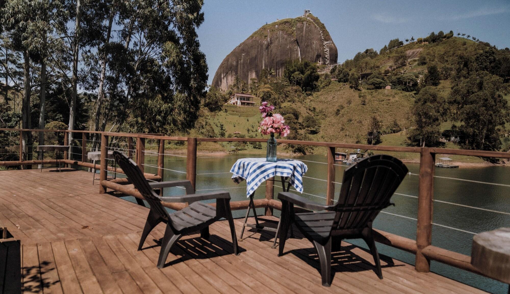 Varios Ecolodge Bahia del Penon