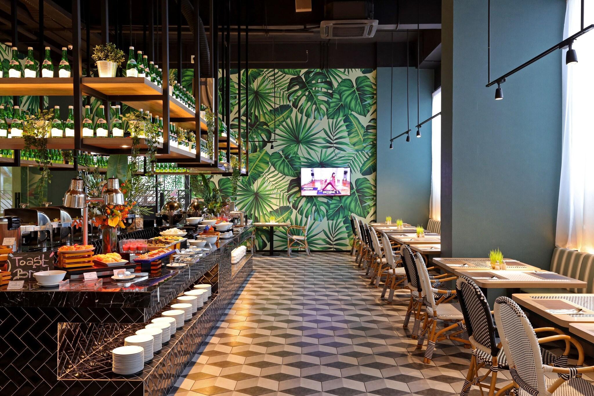 Restaurant The Zuri Hotel Dumai