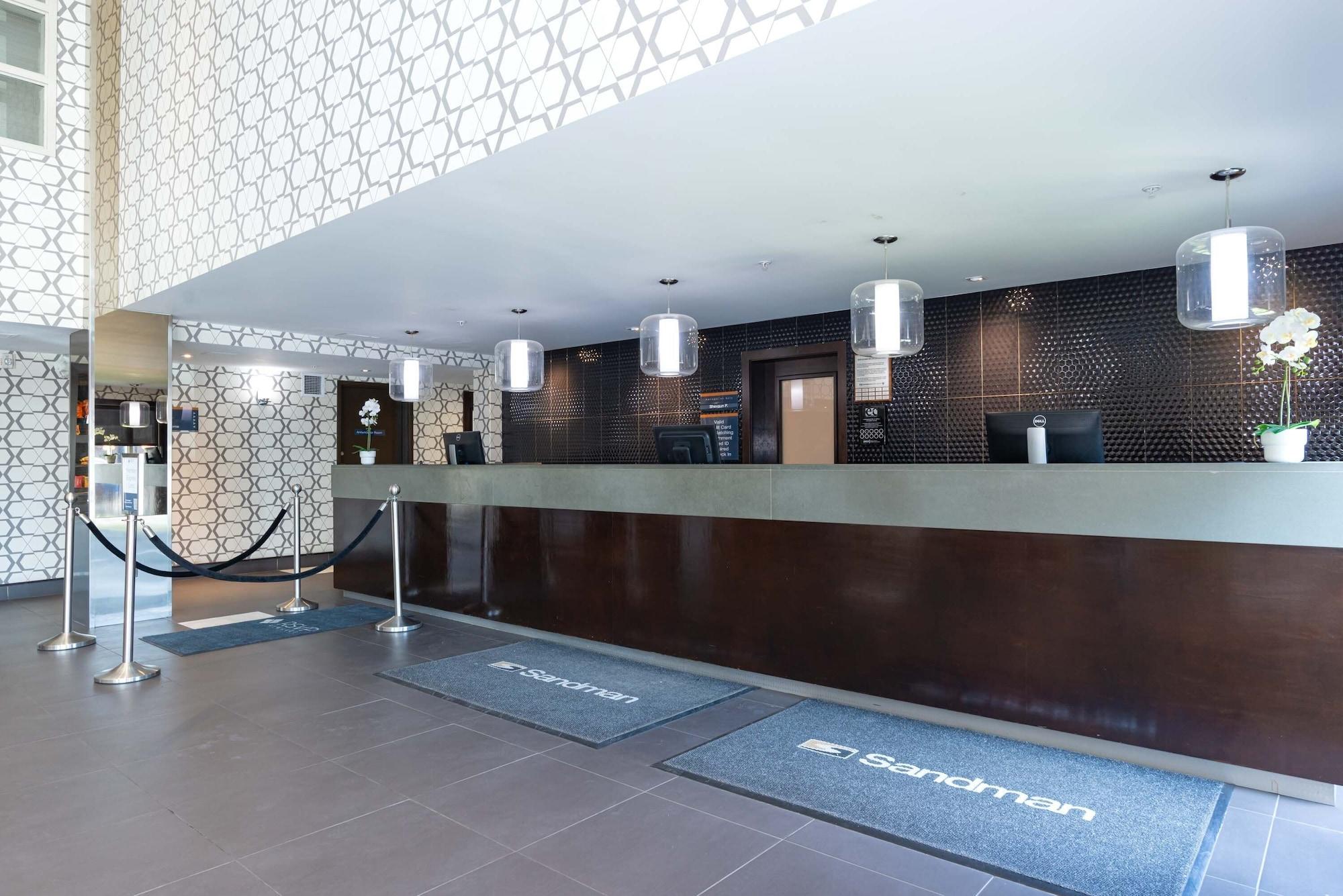 Vista Exterior Sandman Hotel & Suites Calgary South